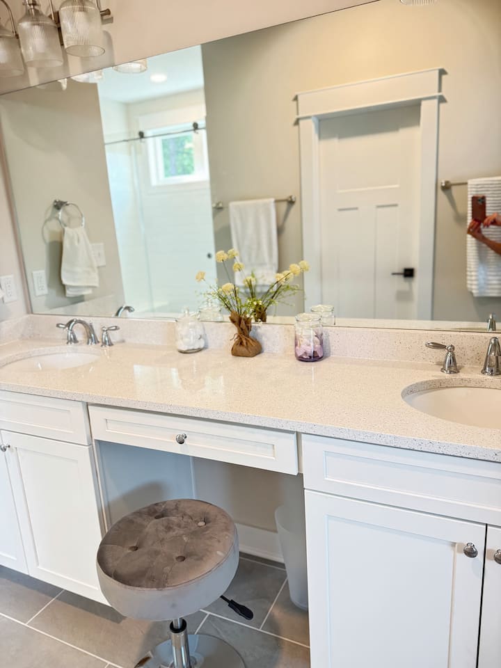 Guests will love this little make up nook!