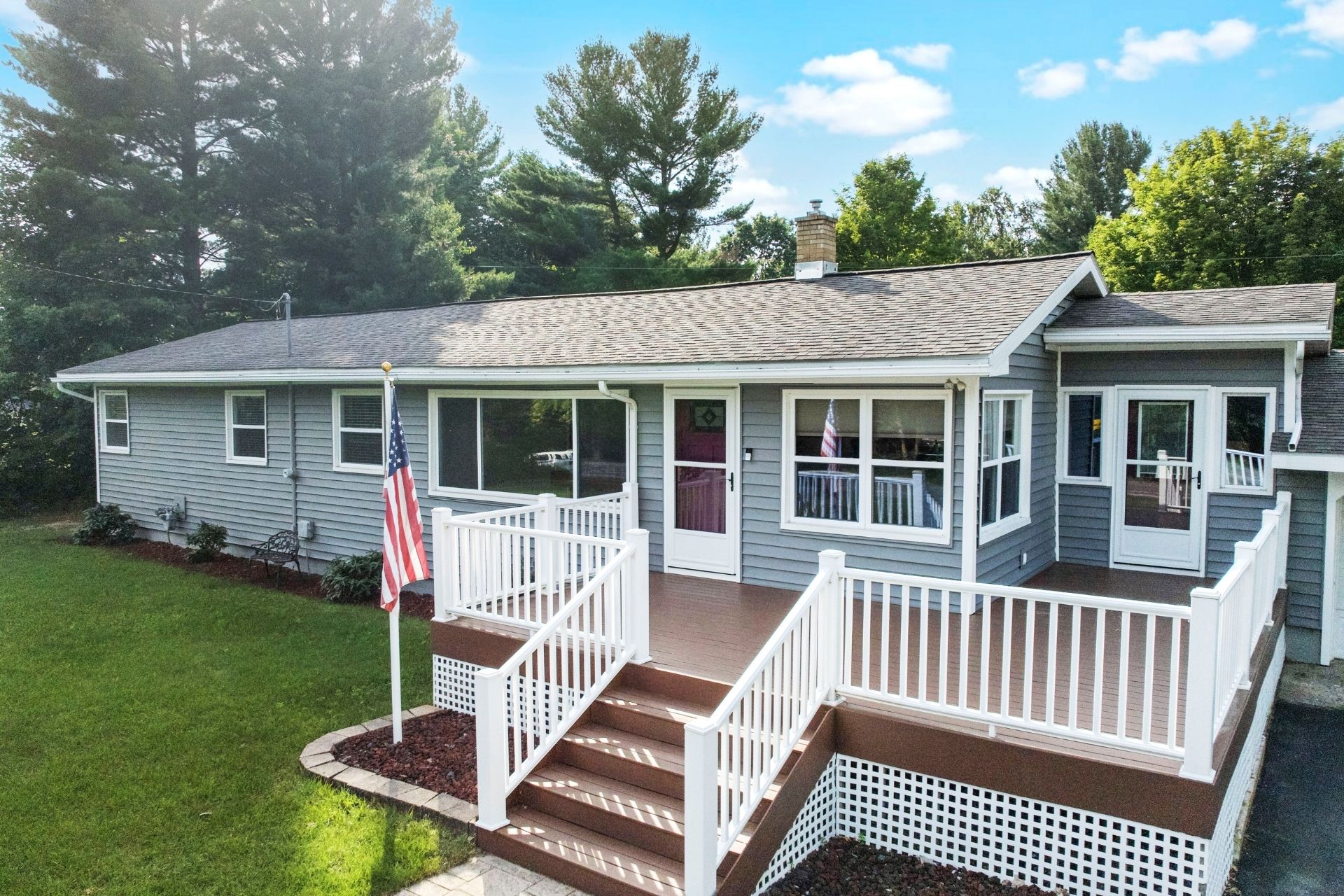 Spring Home near Long Lake with Hot Tub & Firepit 3