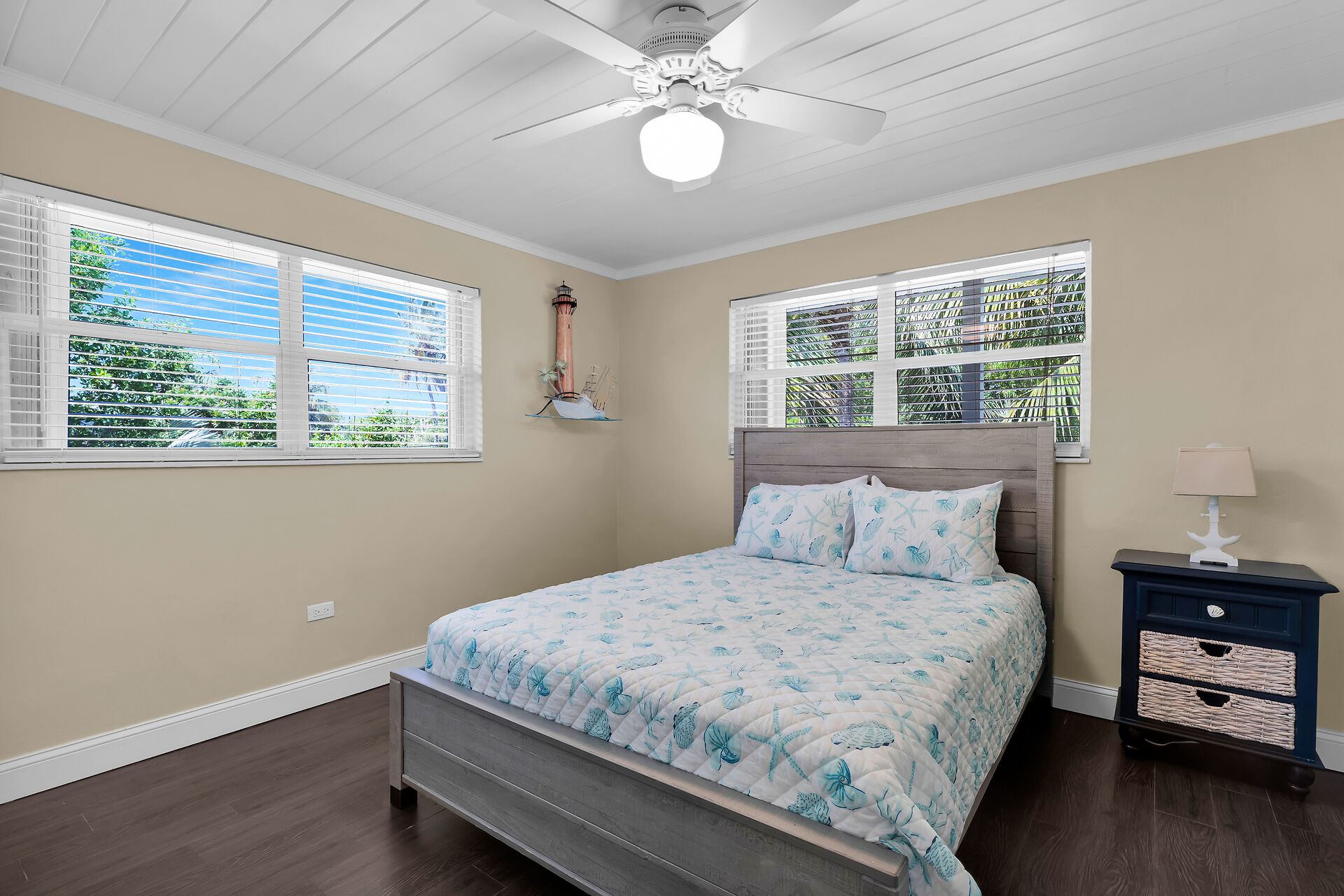 Queen size bed in guest bedroom 