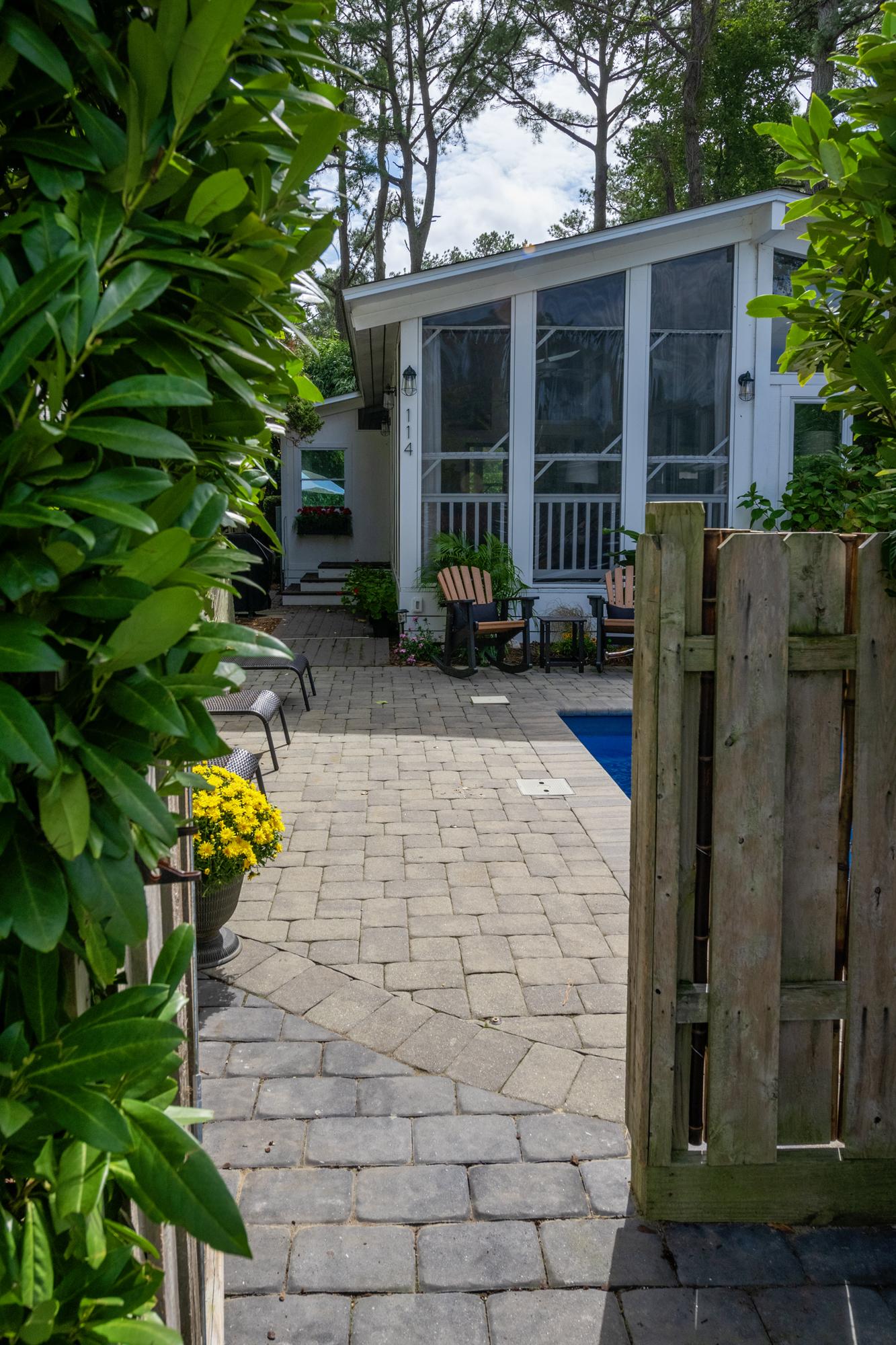 Entrance through the screen porch