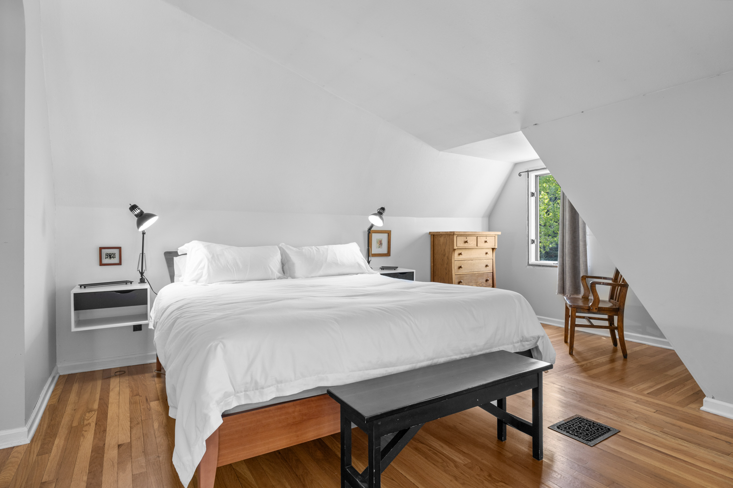 Upstairs Bedroom #1 | King Bed