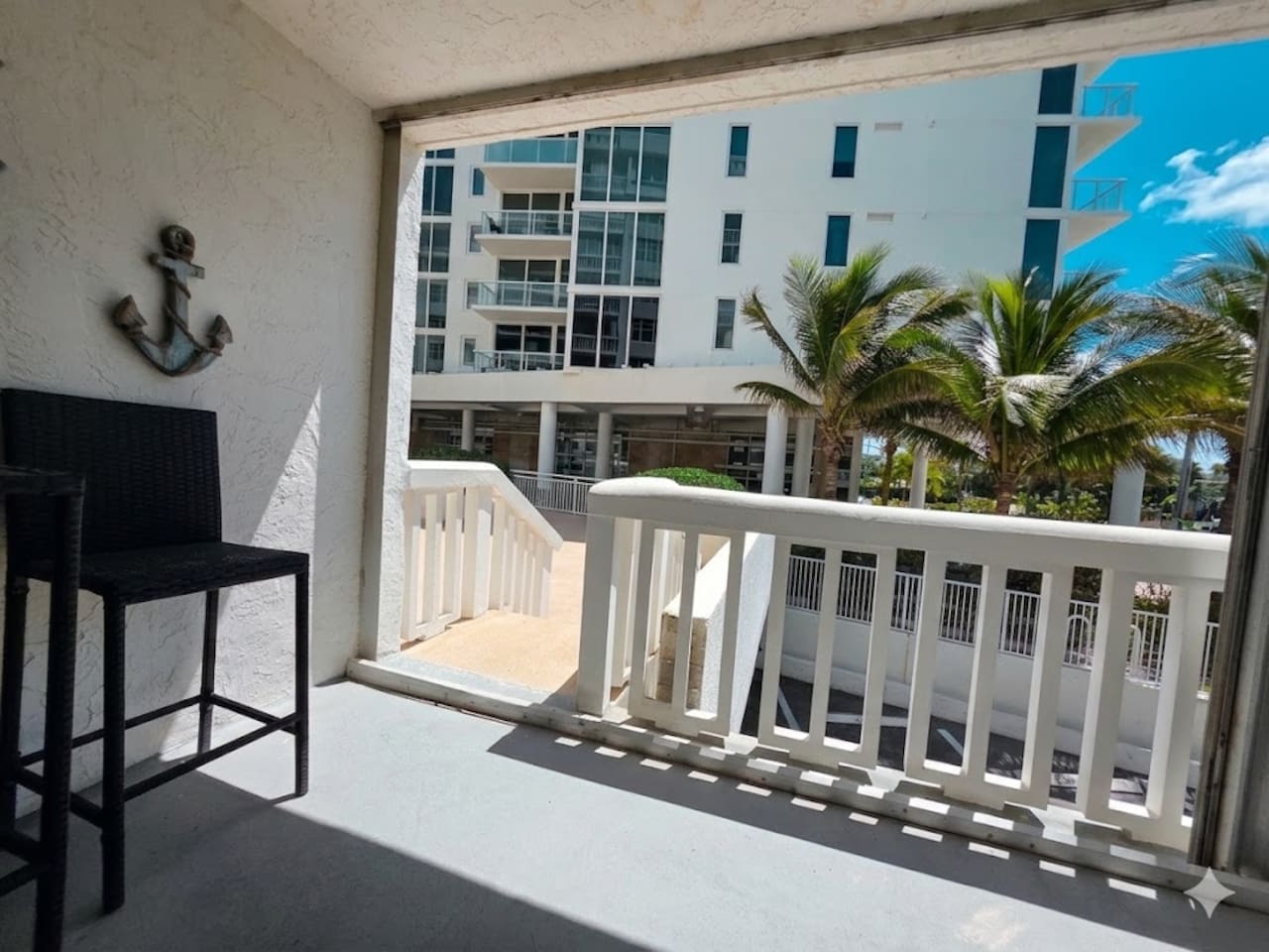 The Walk-Out Layout: Located on the second level, this unit offers the convenience of walking directly out to the amenities. You can skip the elevator to reach the pool or the gym.