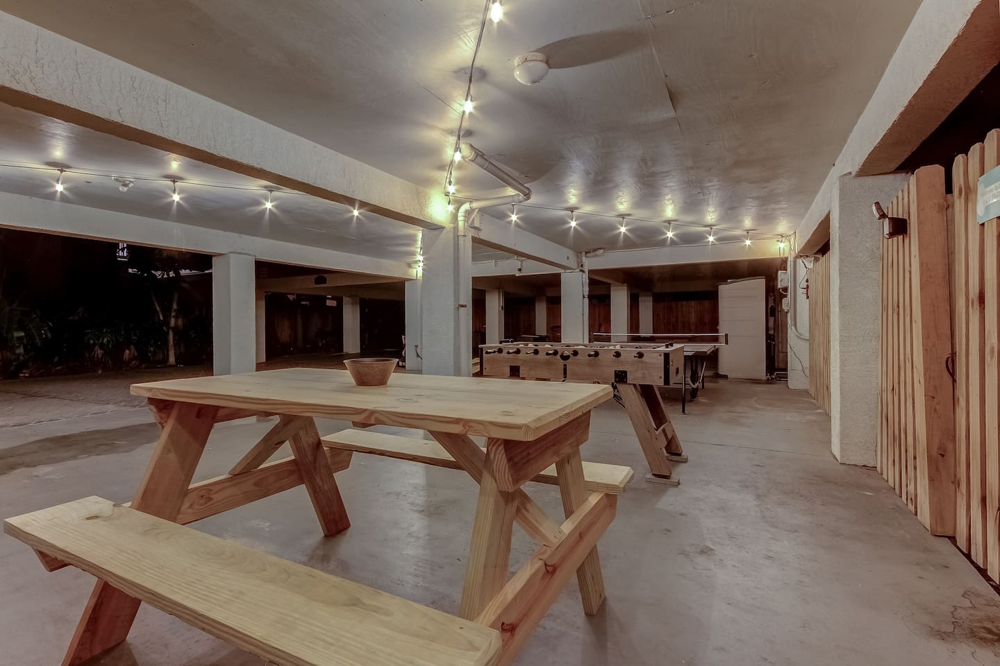 Outdoor dining