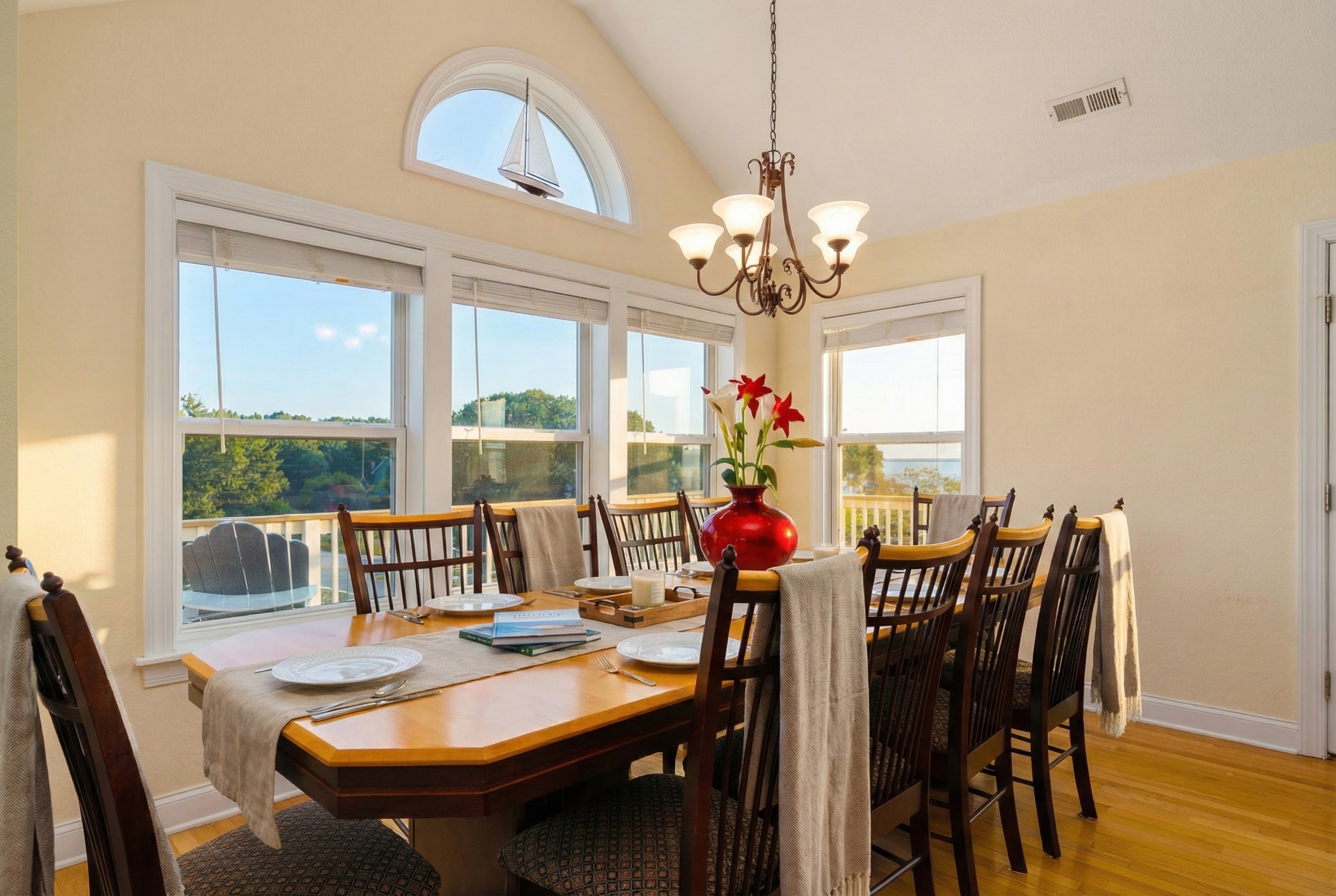 Soundside Pearl — Open Kitchen