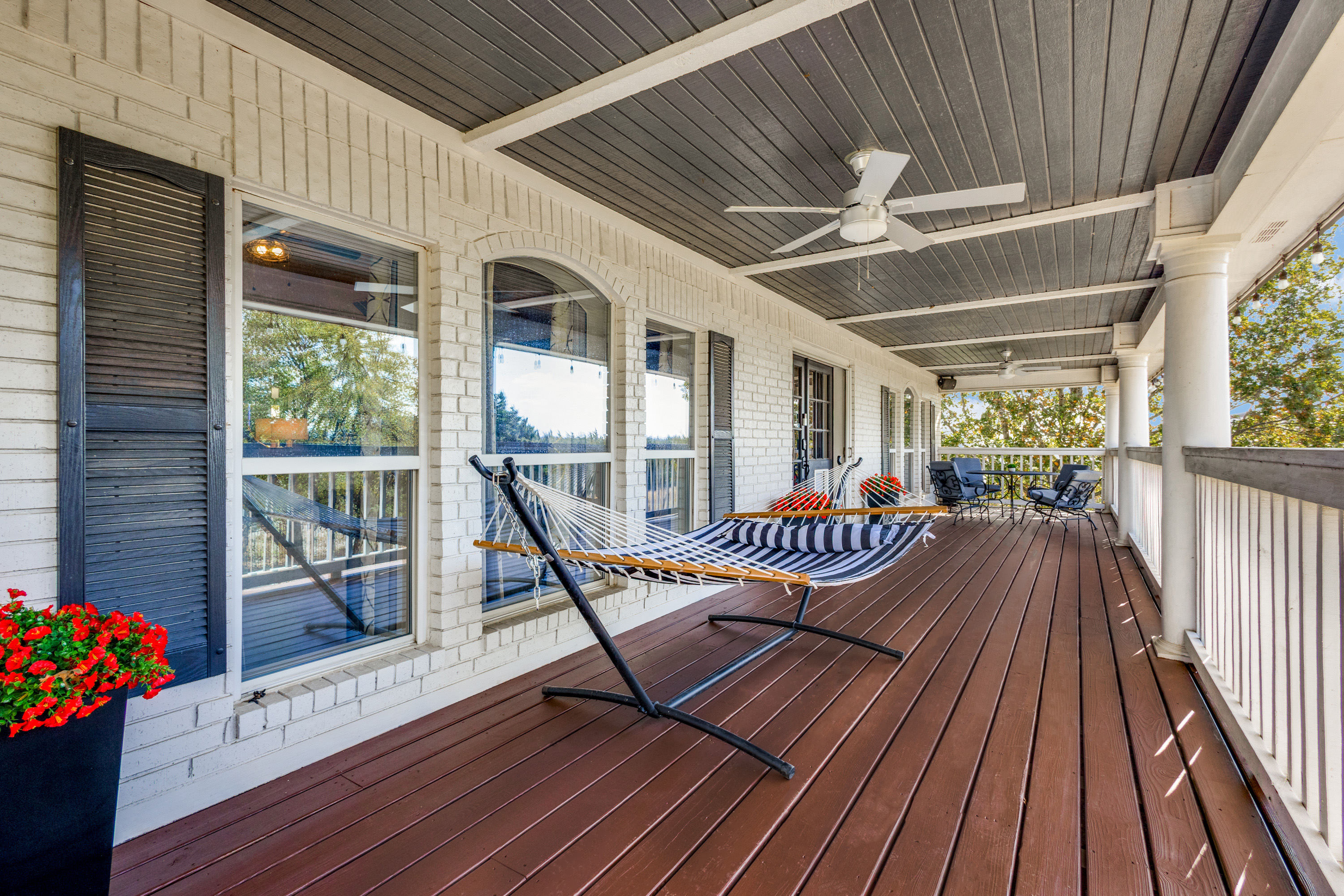 Private Upstairs Balcony