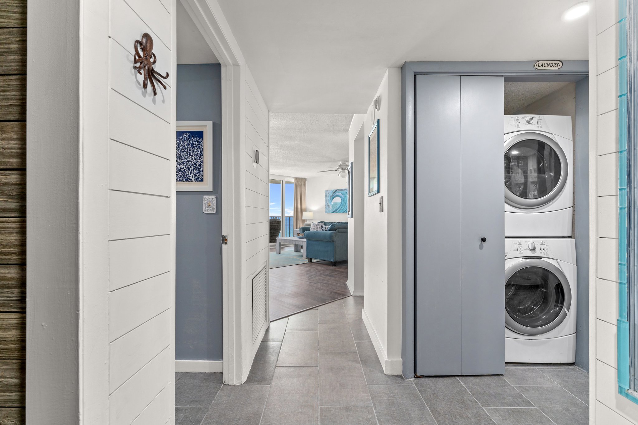 Full Washer/Dryer