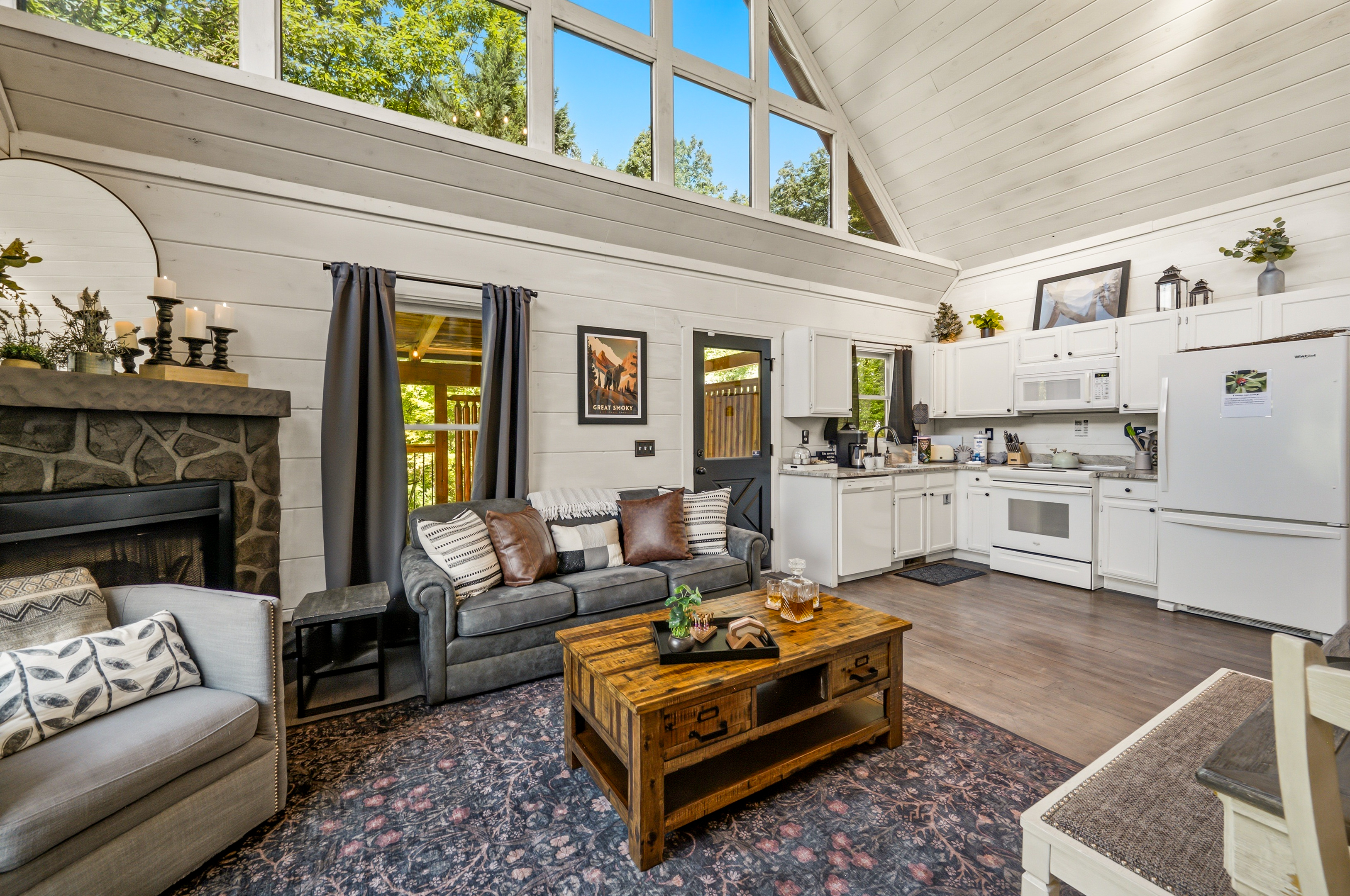 Open floor plan Living Room & Kitchen | 1st Floor