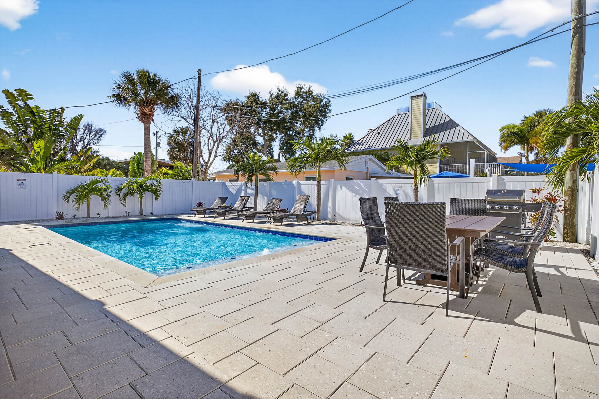 Come live by the Beach with Pool! 5