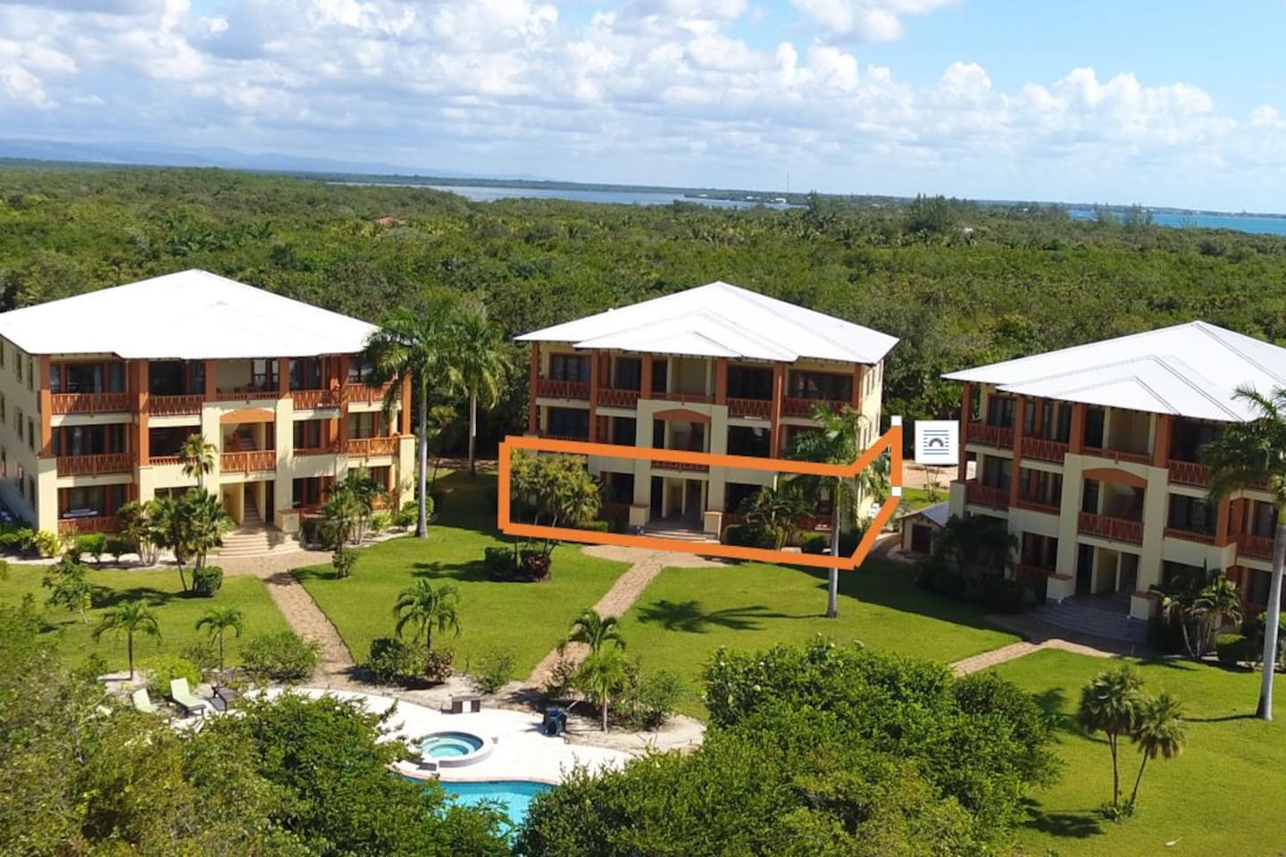 The whole first floor belongs to you!