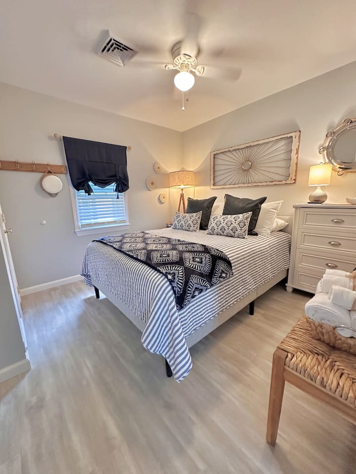 Middle Bedroom cozy vibes