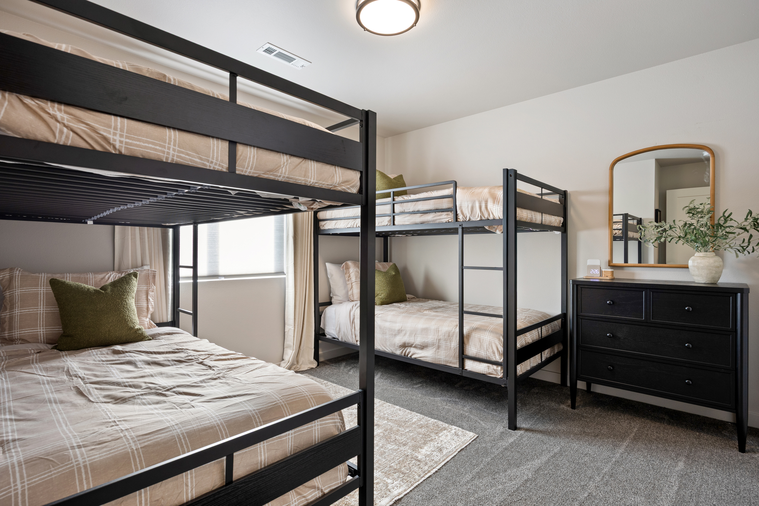 Bunk Beds Room | Sleeps 4