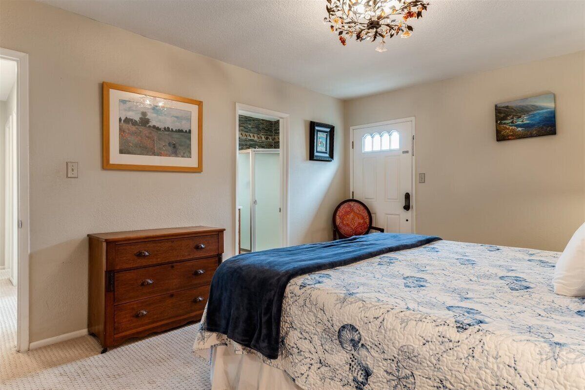 Upstairs - primary bedroom