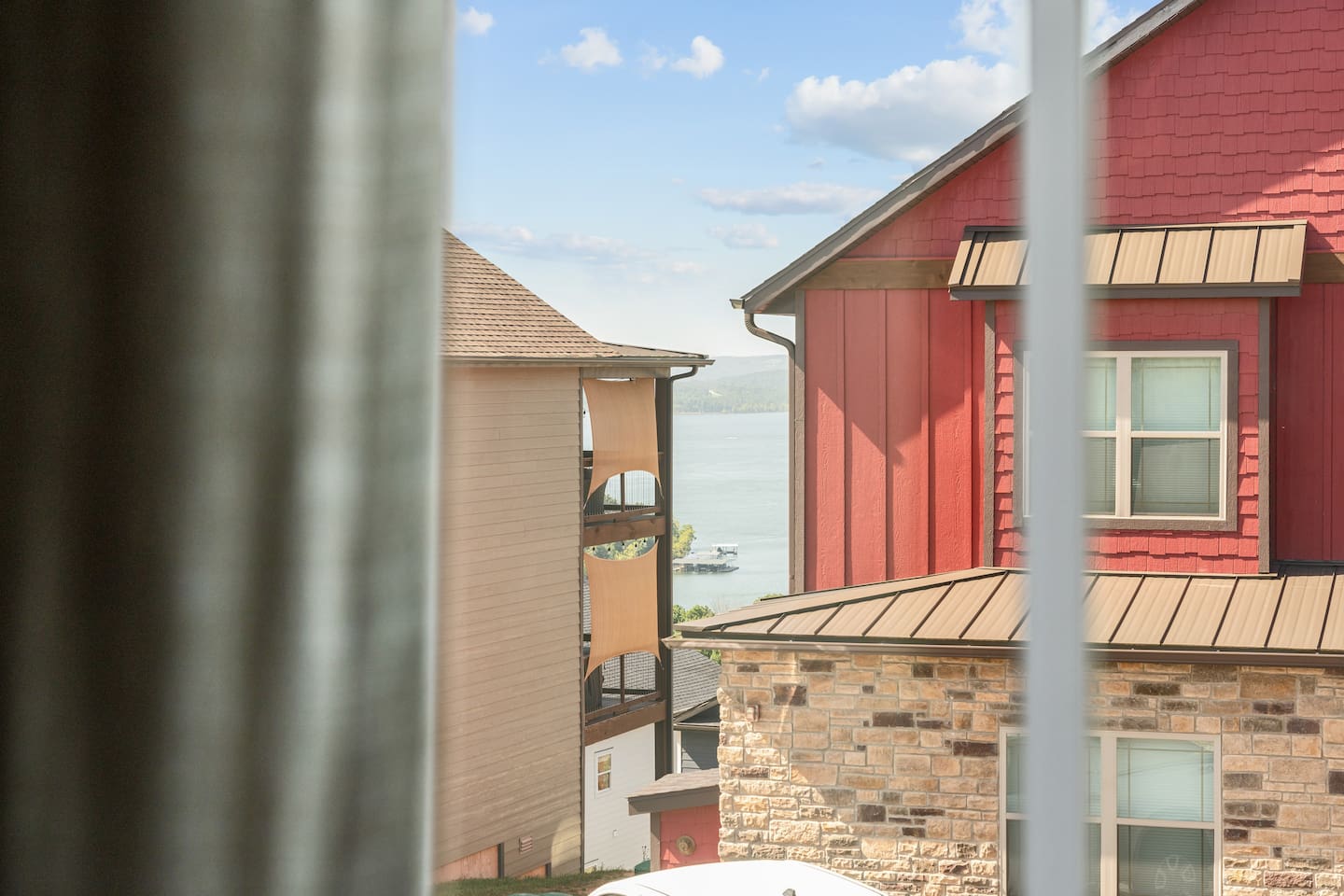 Morning views, cozy interiors and a glimpse of Table Rock Lake