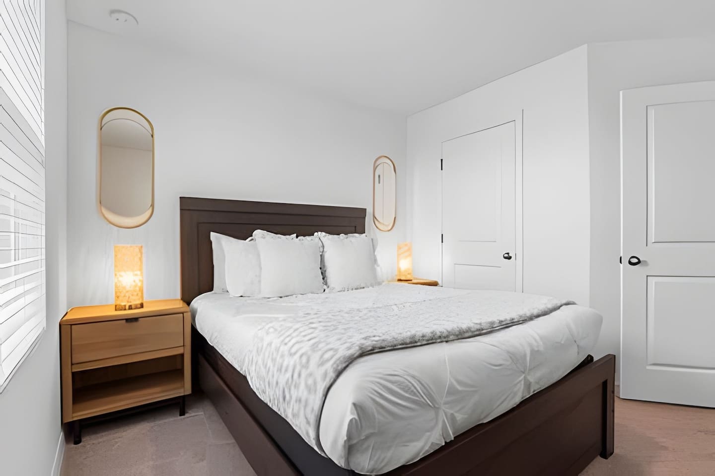 Cozy Queen Bedroom: Bright, comfortable, and complete with Smart TV.