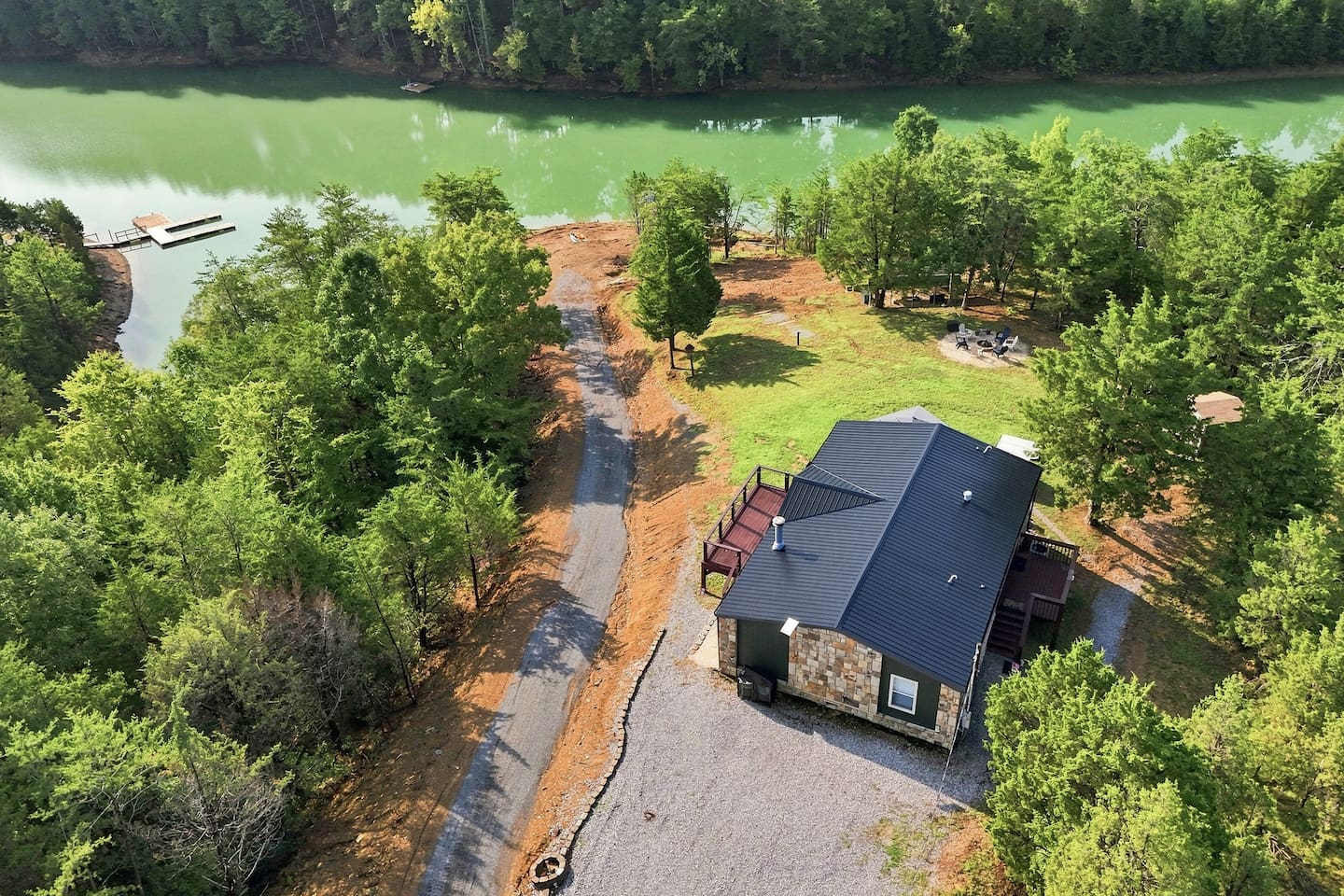 From the house to the shoreline in moments—lake days really are this close.
