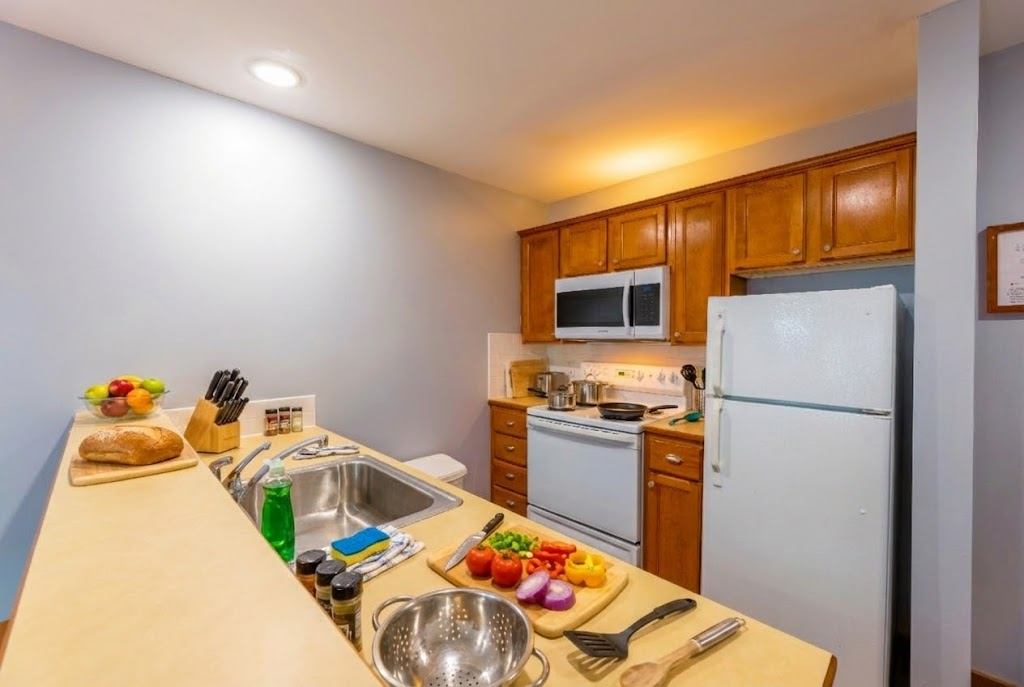 Enjoy the convenience of a fully-equipped kitchen with ample counter space. Sarah Reinhard, our previous guest says: "The kitchen had all the essentials for cooking meals, and Manish was incre
