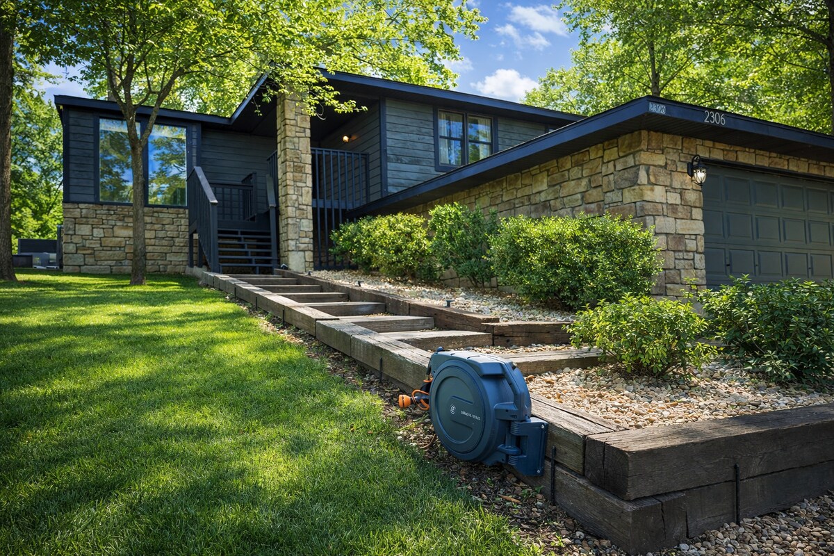 A quiet garden path lined with trees — a peaceful way to enjoy the outdoors.