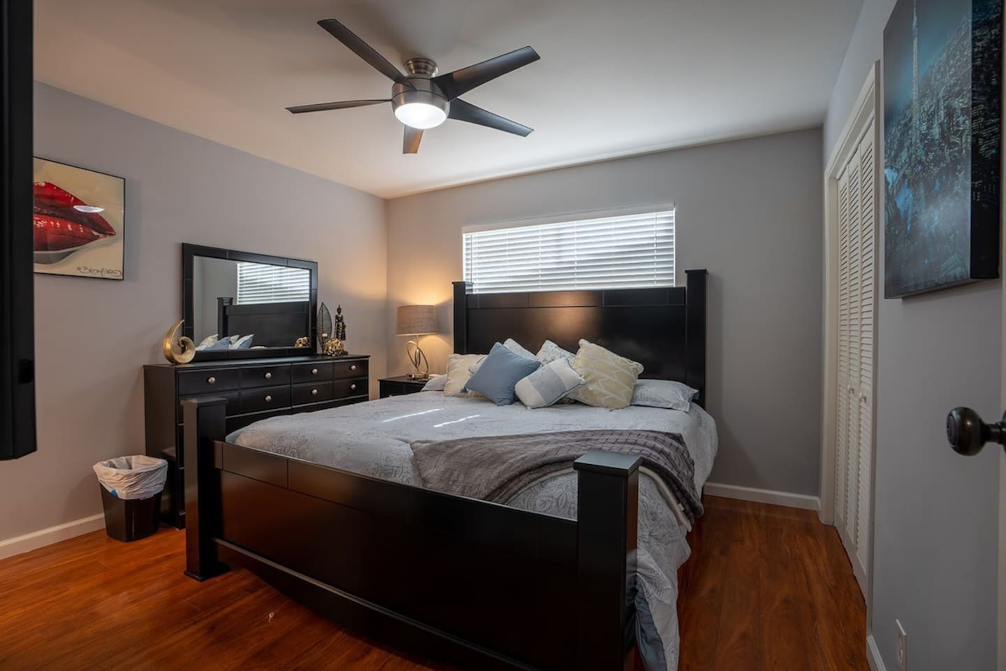 Bedroom 1 with King-size bed