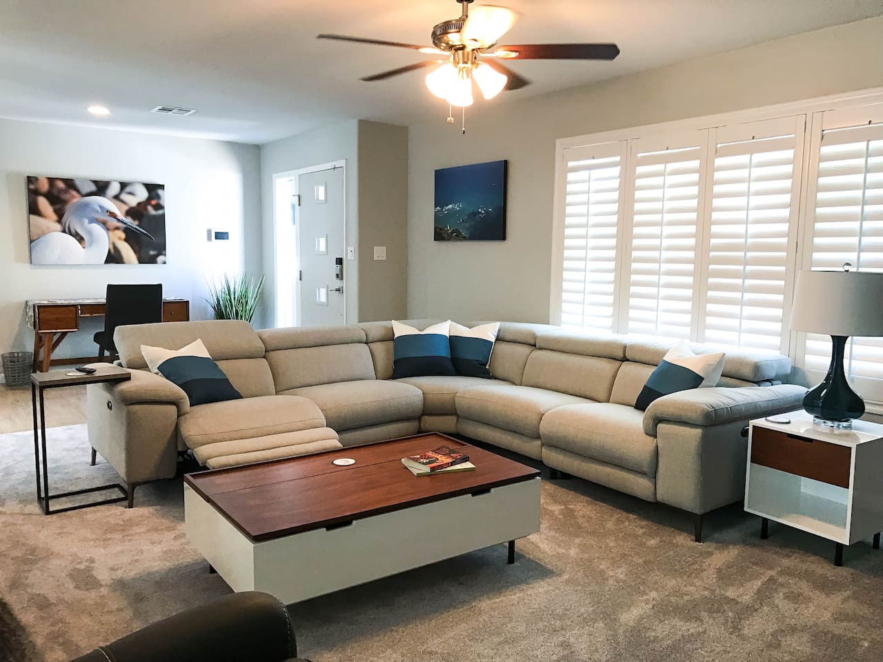 Reclining sofa