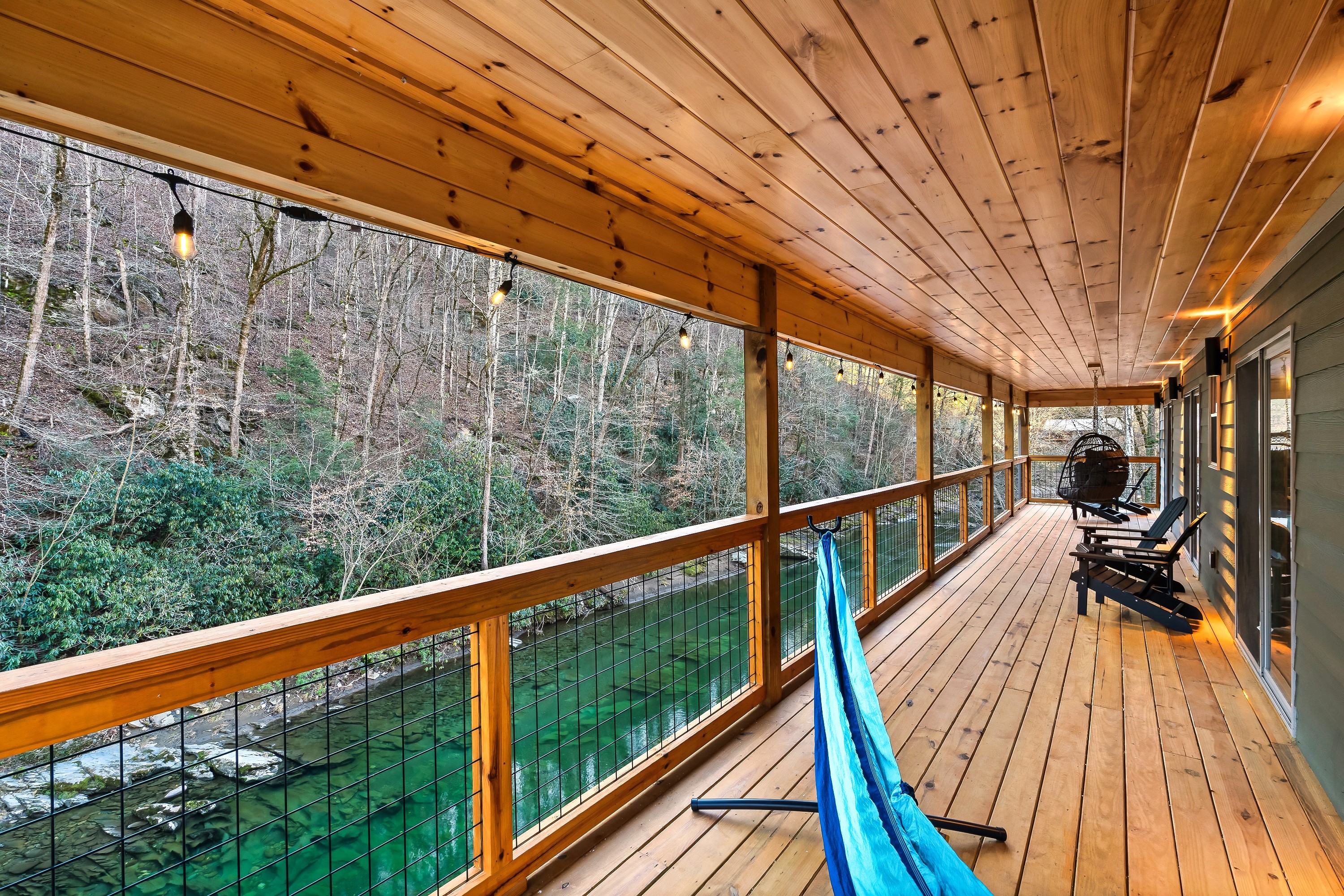 Get un-plugged and ready to lounge in the hammock while listening in to the river's stream just below you. You'll be accompanied by birds singing their melodies in the background. What a peaceful getaway indeed!