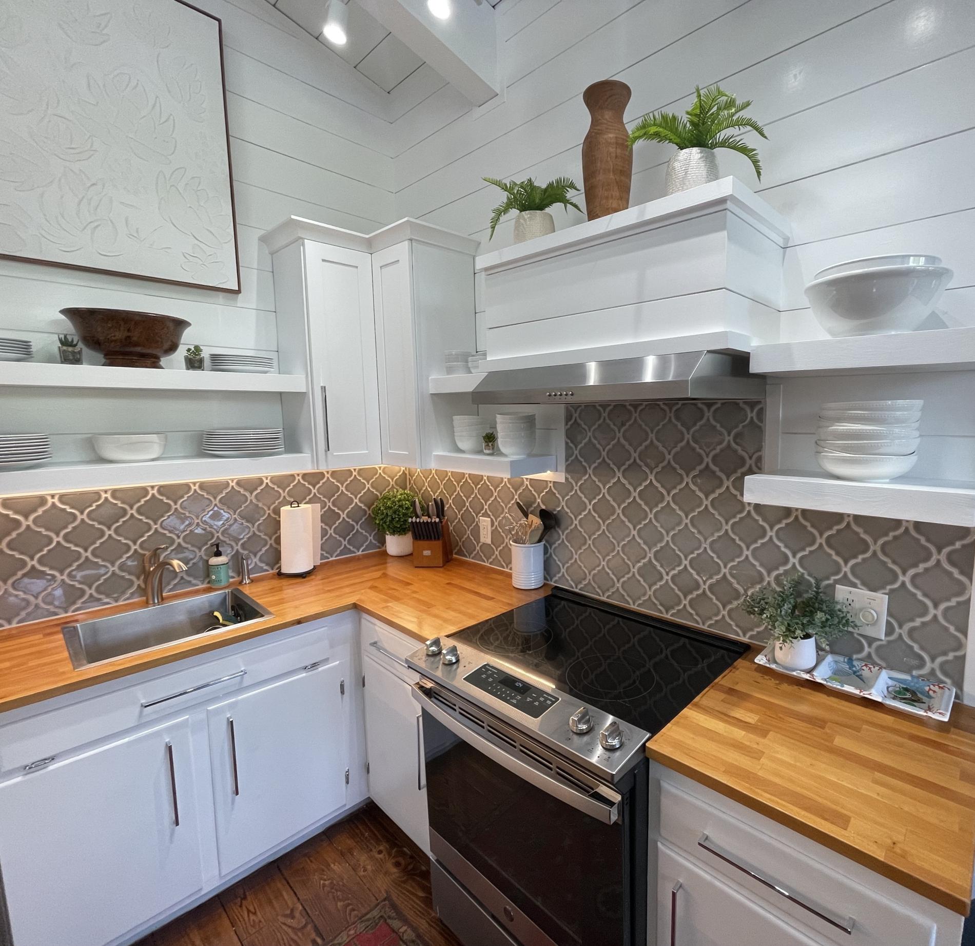 Fully stocked, thoughtfully designed kitchen