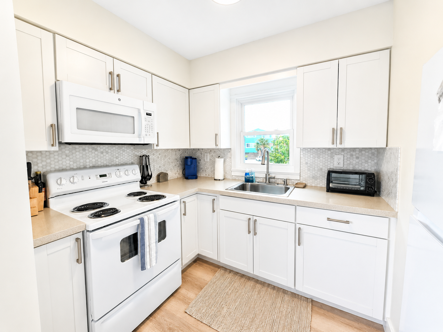 Full Size Kitchen