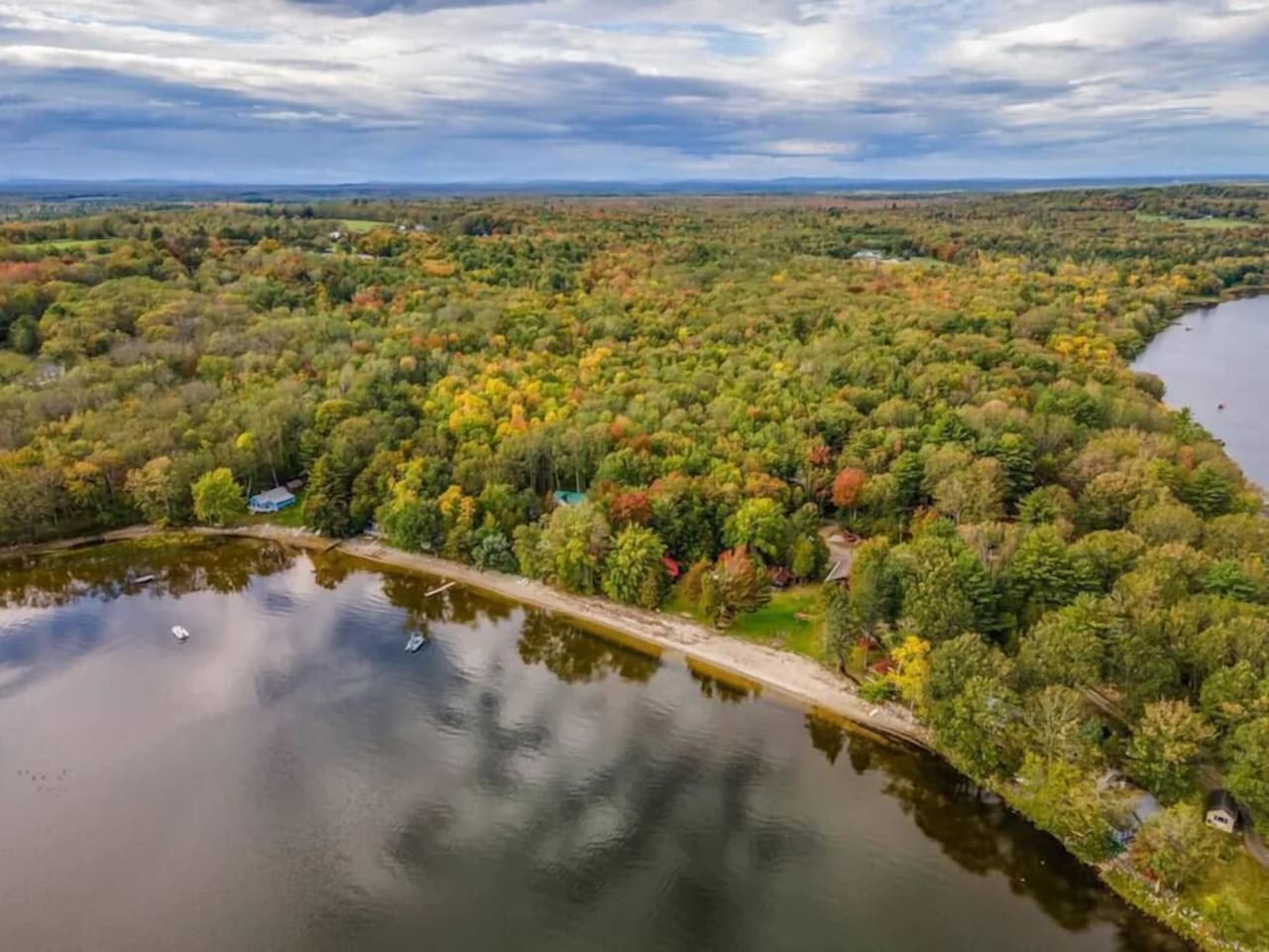 lakeside cabin rentals Maine