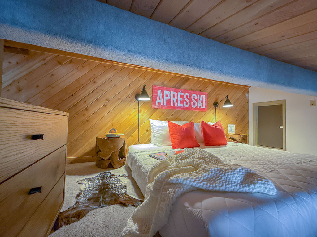 a clothes dresser...