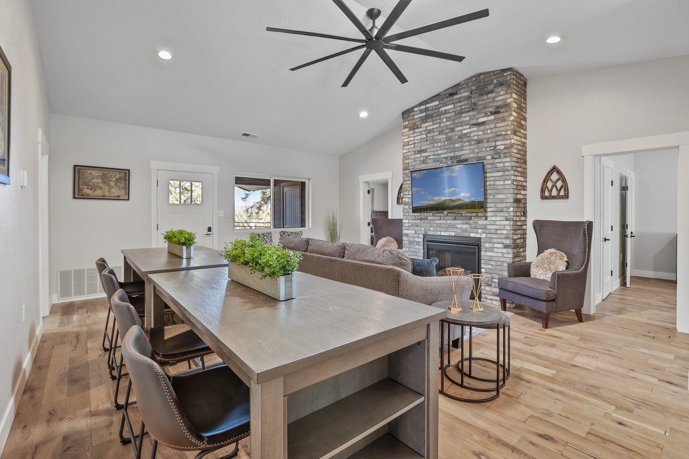 Duplex upstairs dining area