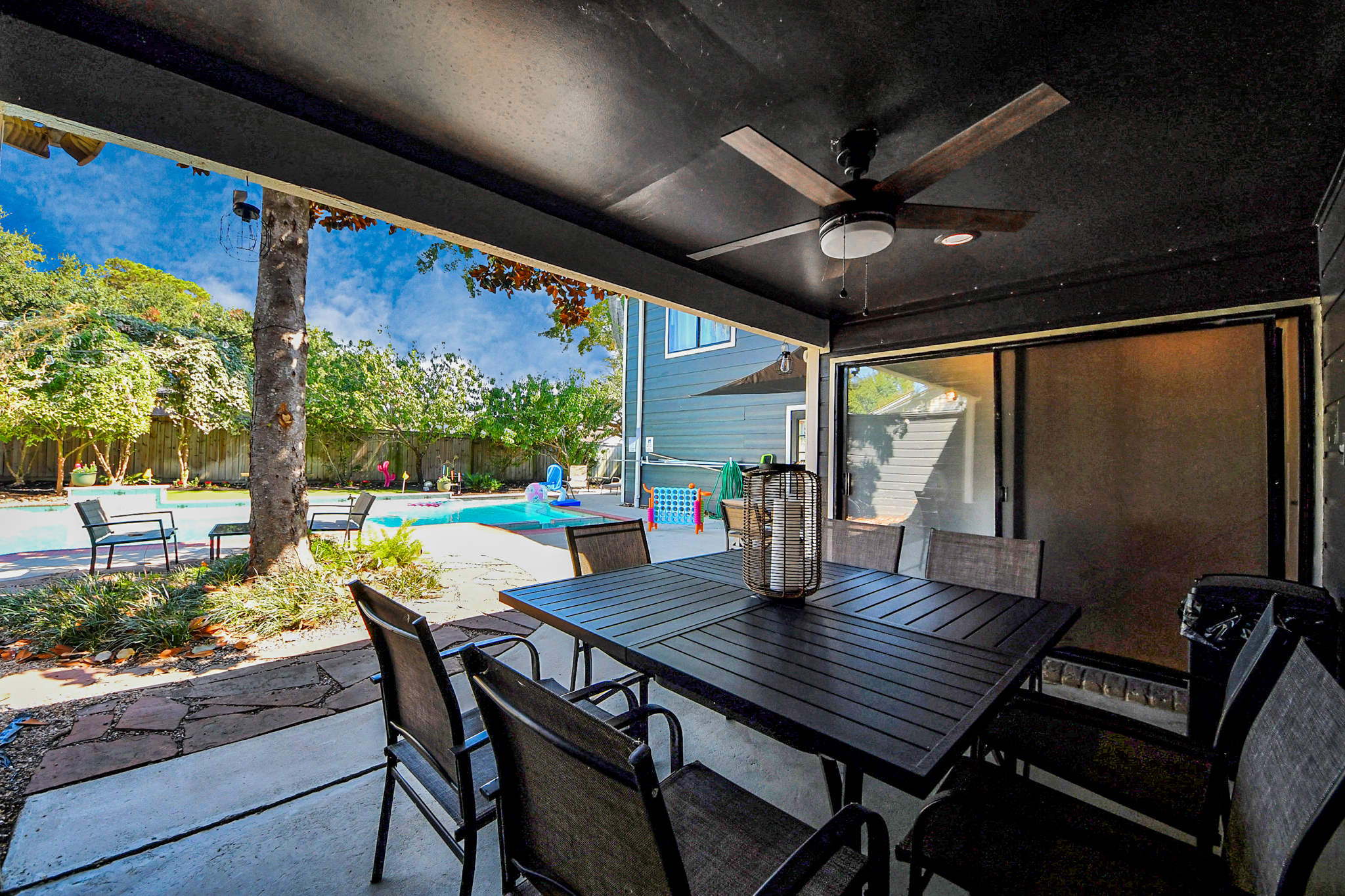 Covered Outdoor Patio with Ceiling Fan!