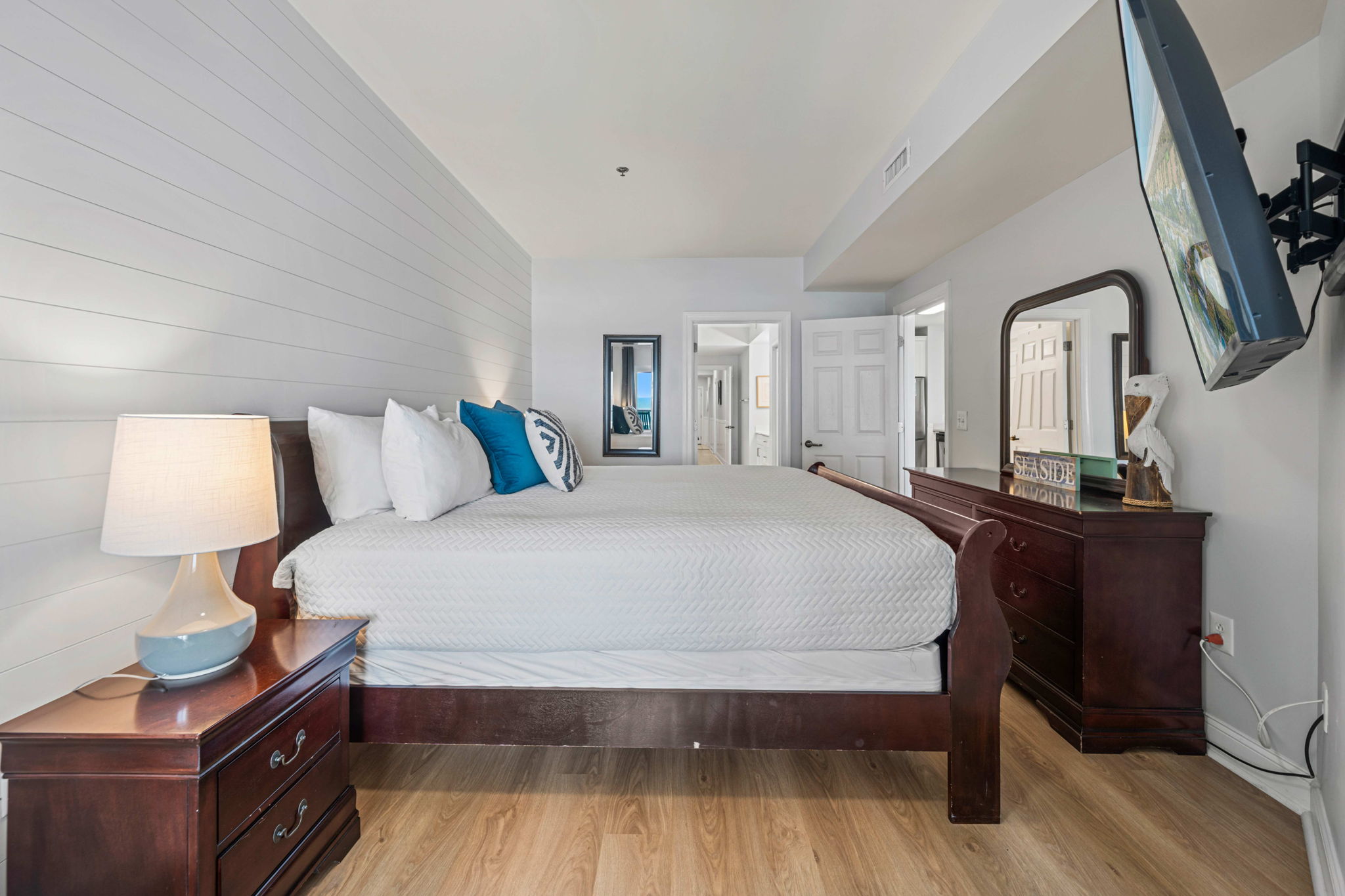 Bedroom 1: Primary king suite | Sea Gull | 201 Oceanview | 1116 Ocean Blvd, Isle of Palms, SC | IOP Escapes