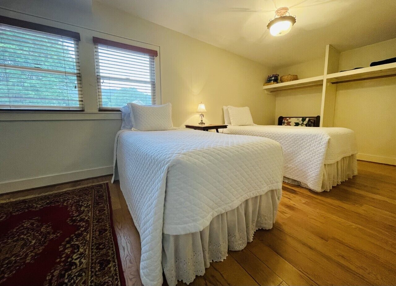 Bonus room and sleeping area off of the Upstairs bedroom