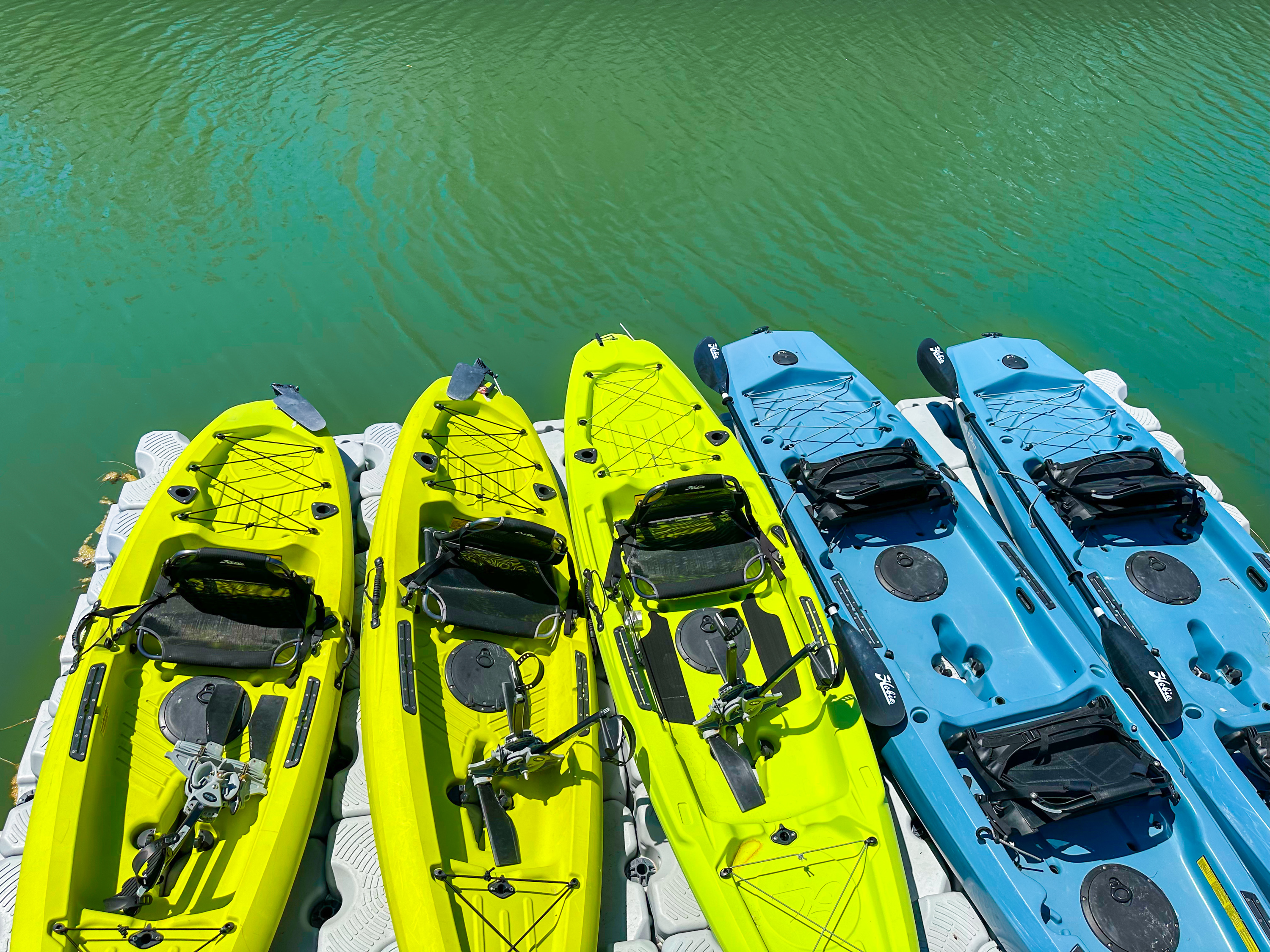 And your stay includes the use of these 5 kayaks.