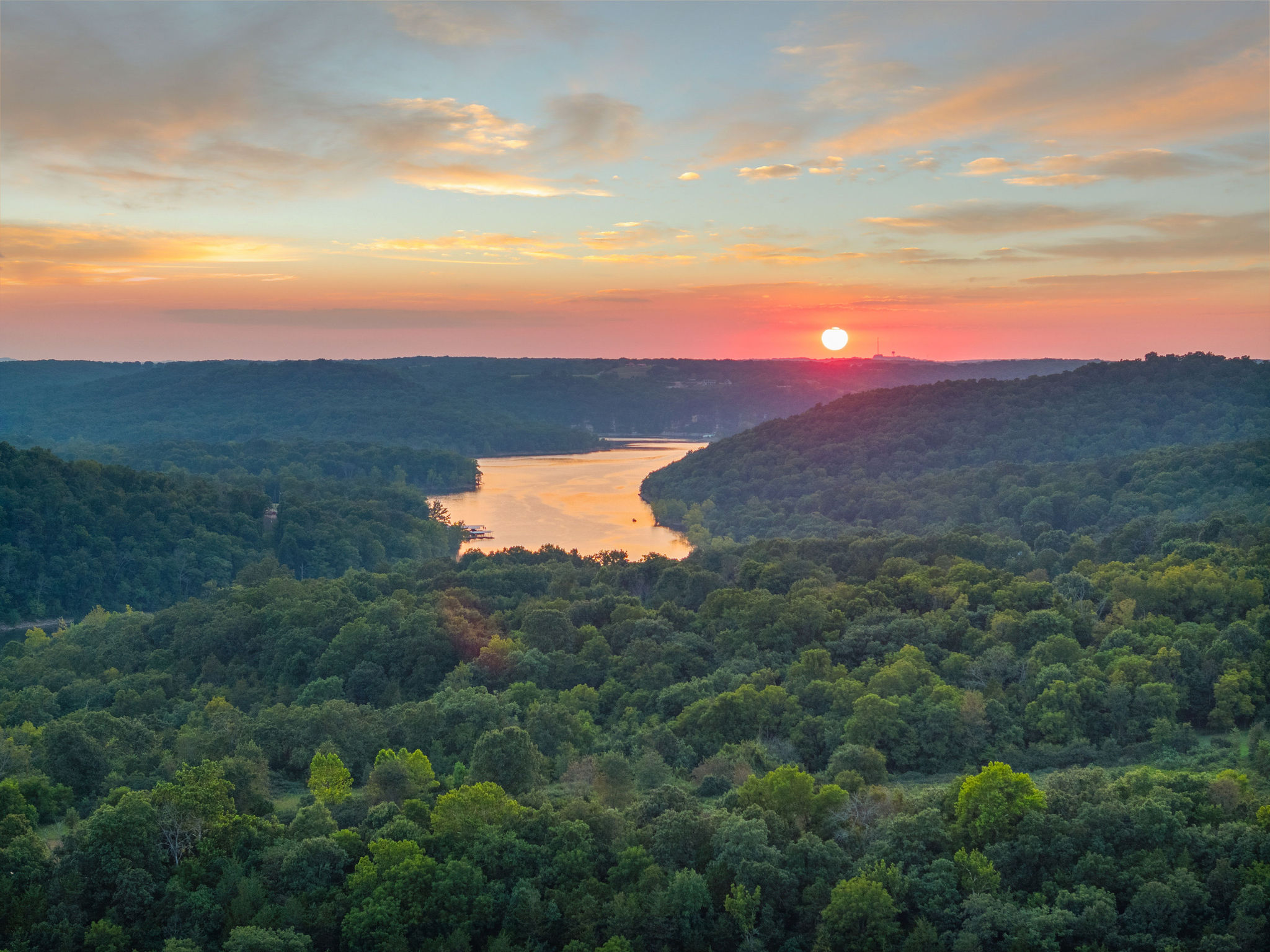 Close to the creek and lake!