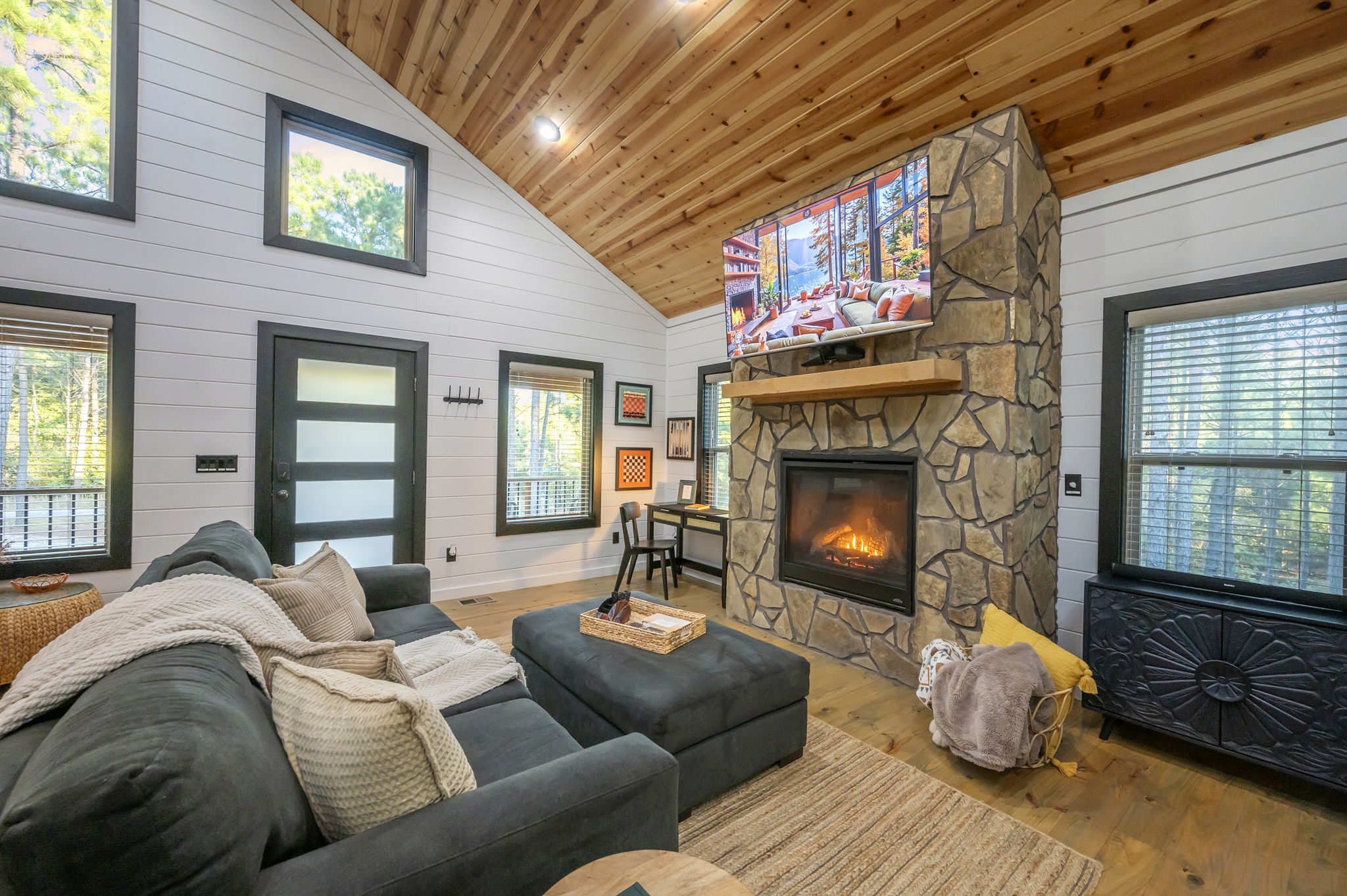 Your New Favorite Place + Private Outdoor Oasis + Disc Golf + Firewood Provided 6