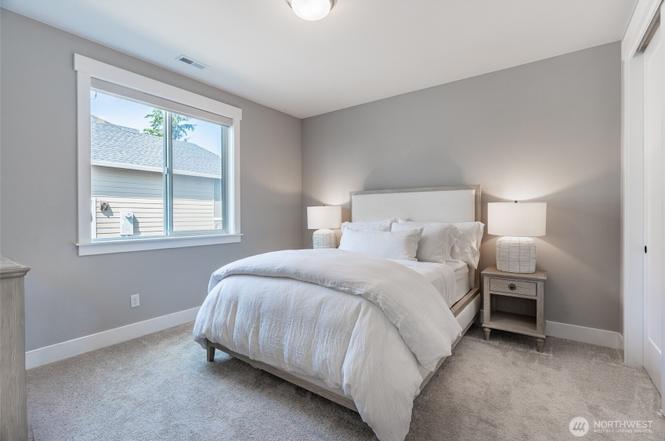 Queen second bedroom