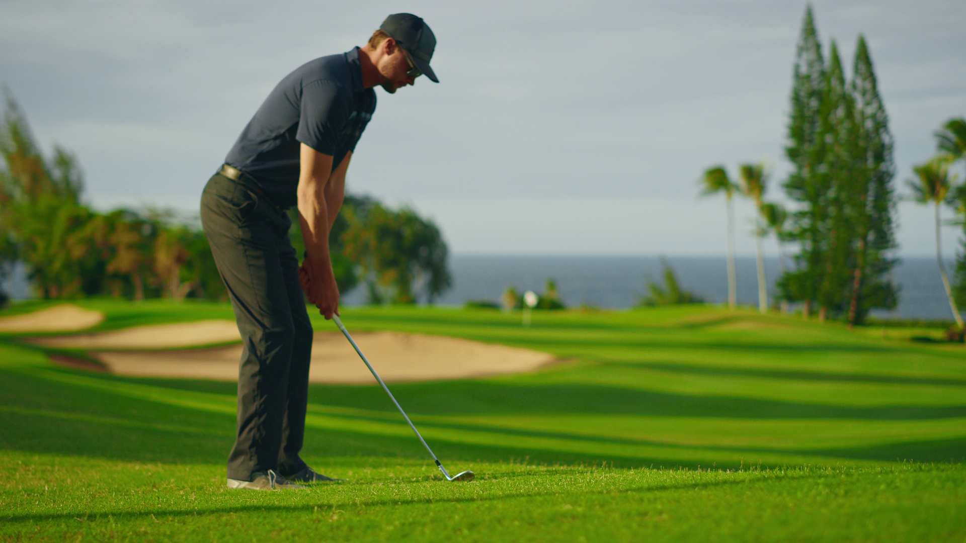 Torrequebrada Golf Course – A beautiful 18-hole course designed by José ‘Pepe’ Gancedo, offering scenic views and an exclusive clubhouse experience.