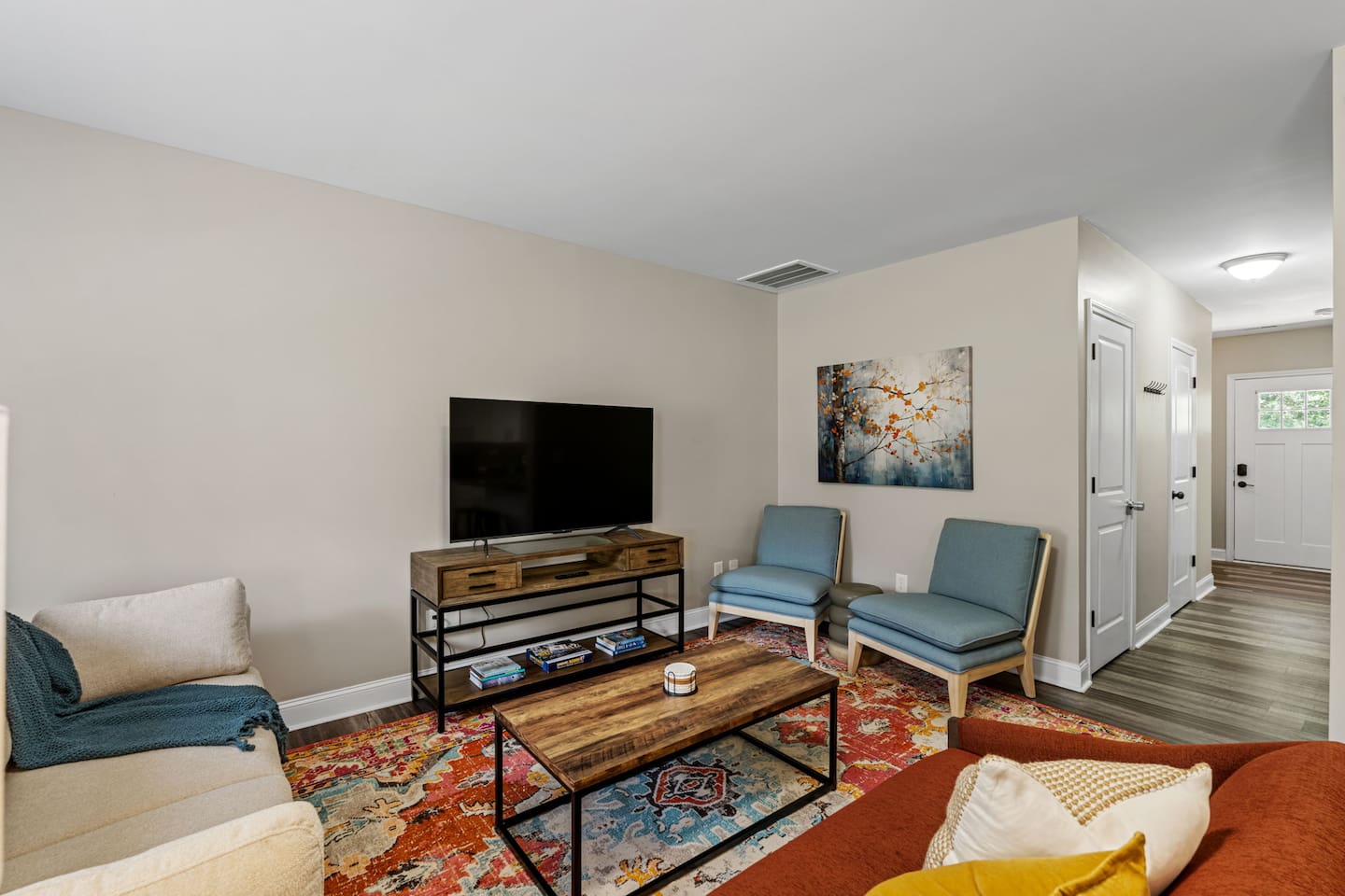 Right unit - Main living area