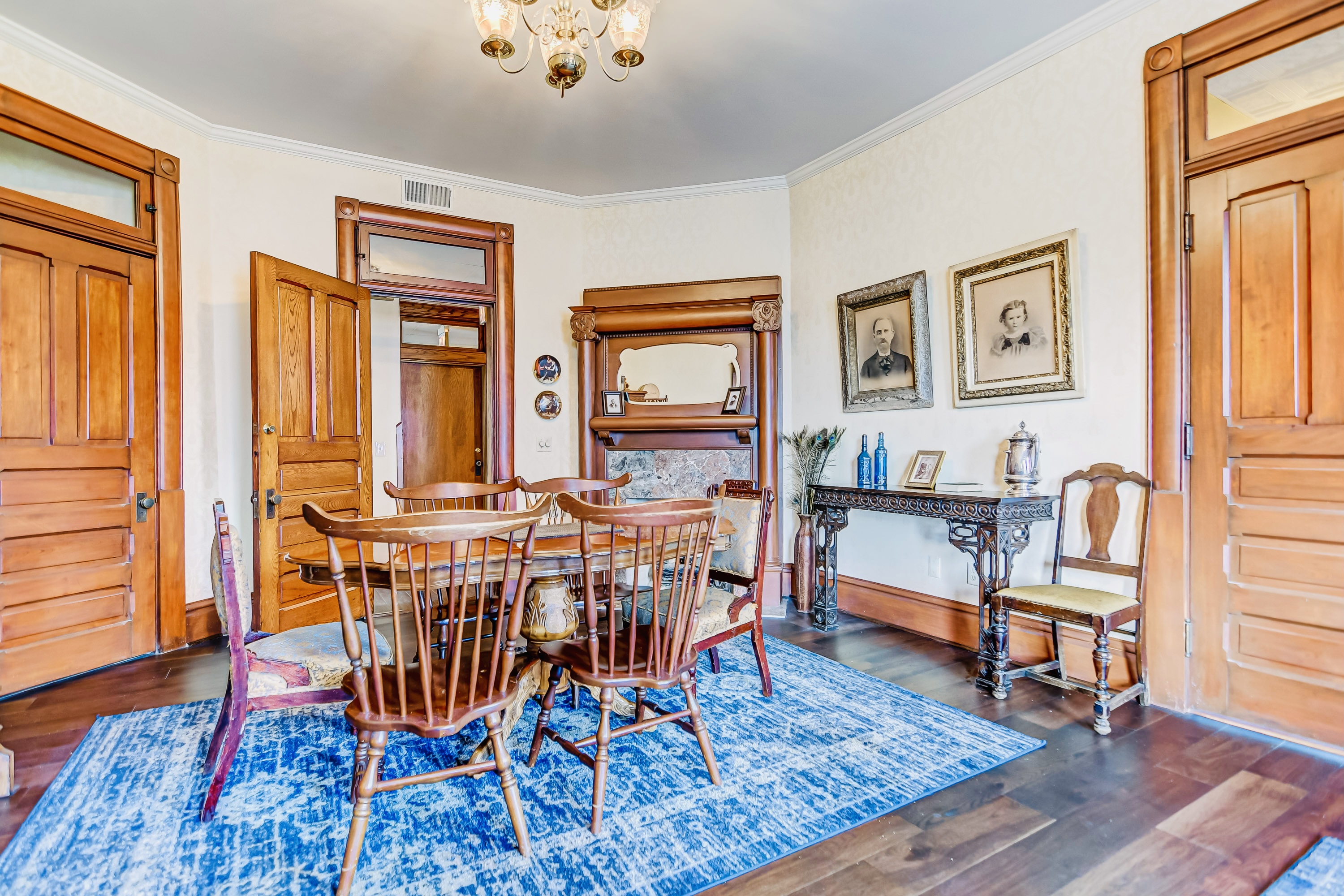 2nd Floor - Living Room