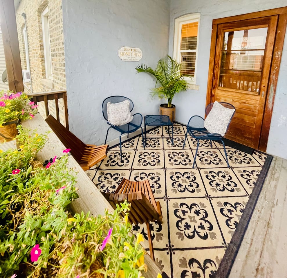 Great outdoor space to enjoy you morning cup of coffee.