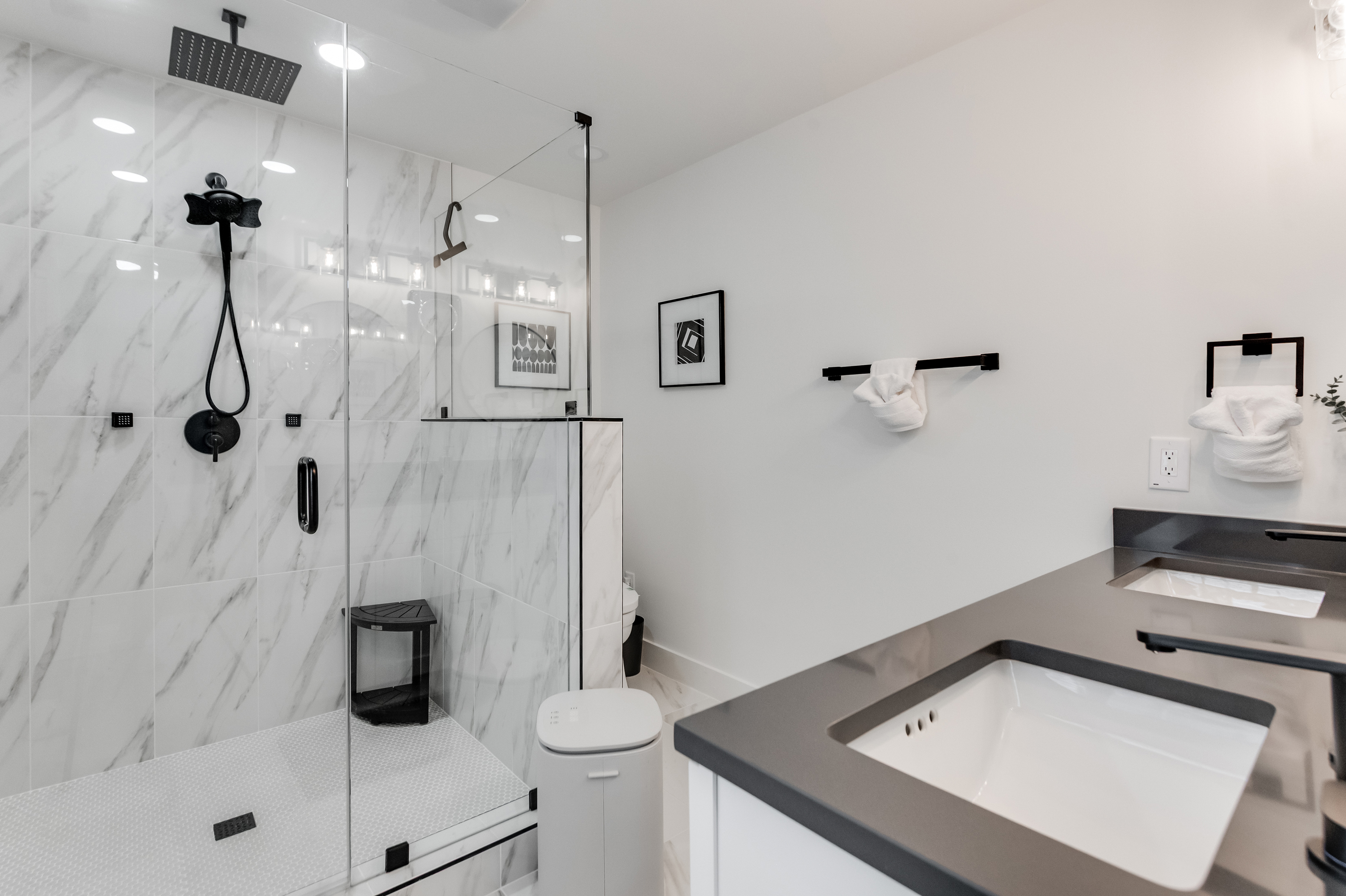 3rd Level Ensuite Full Bathroom