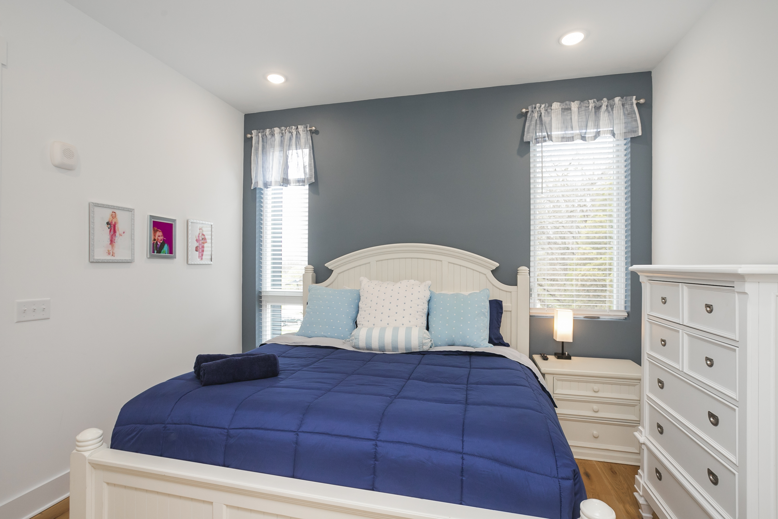 The Reese Room is situated right outside the living room space. Plenty of space for your Nashville wardrobe! 