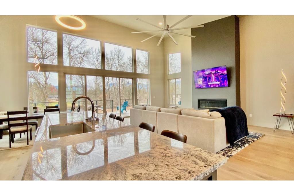 grants pass vacation home