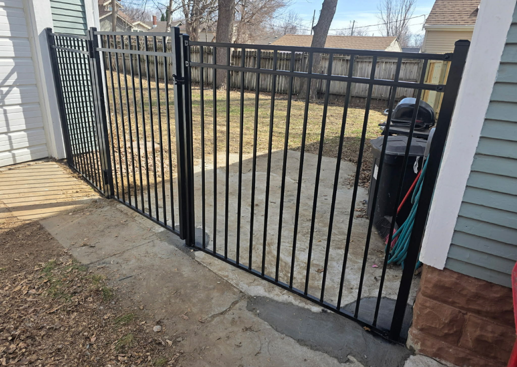 Need a fully fenced yard for your furry friend, we got you! 