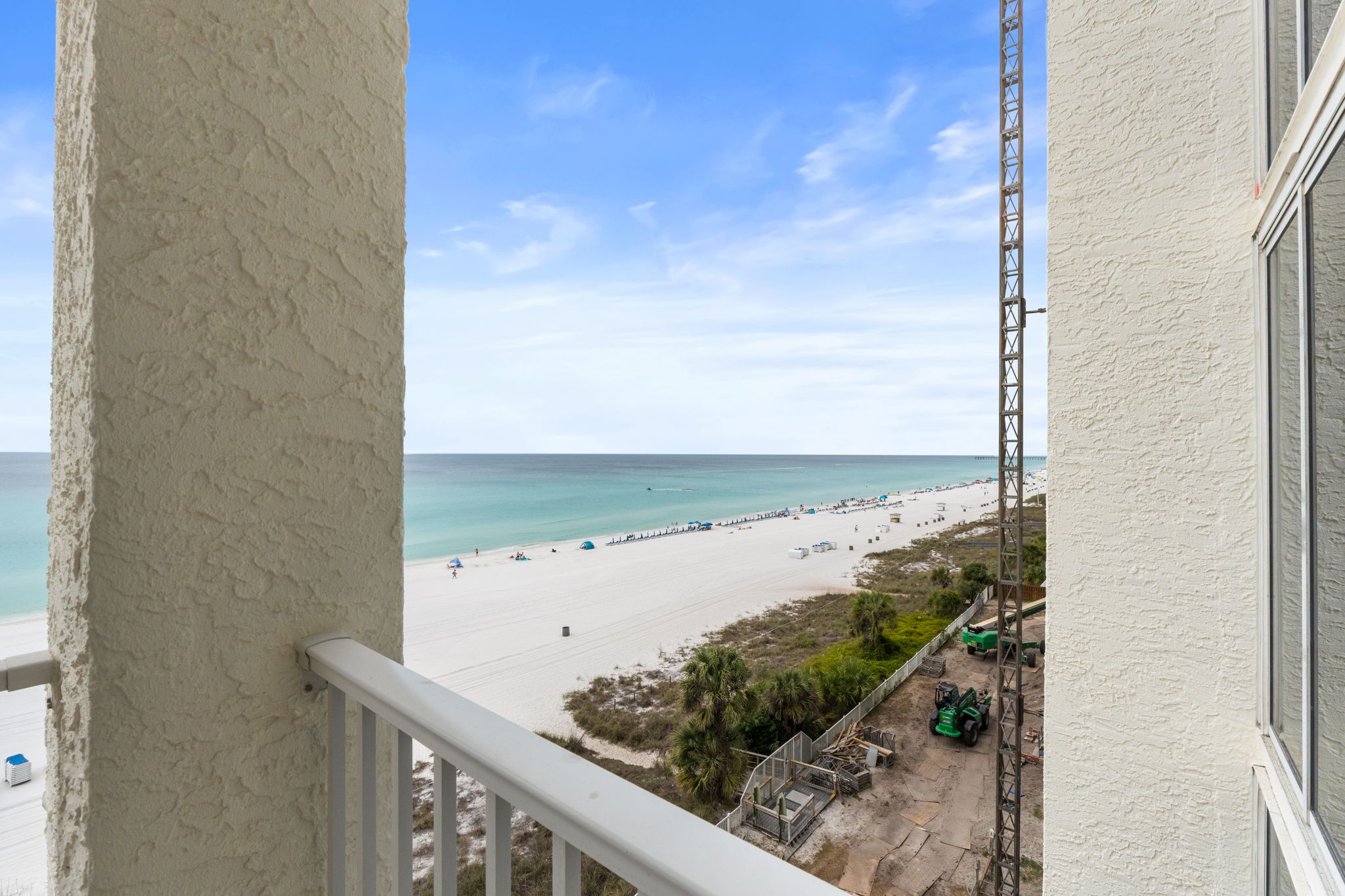 Balcony with Outdoor Seating