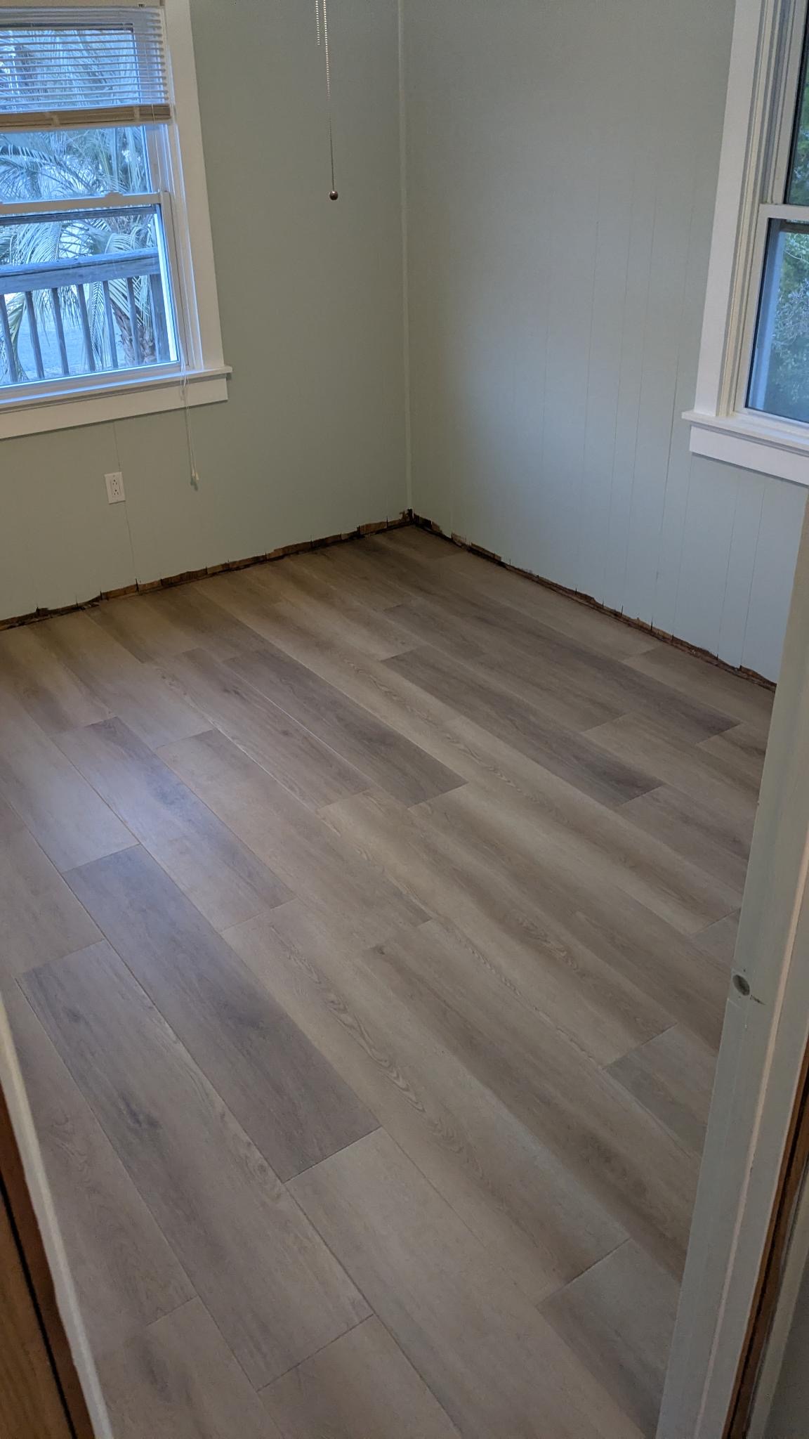 Floors coming along nicely in all rooms.