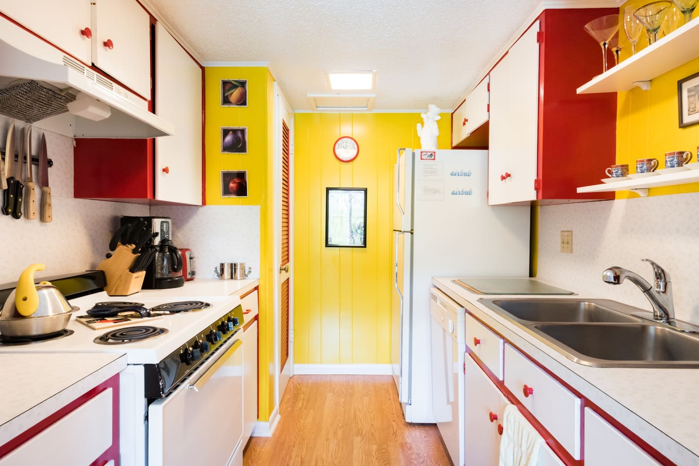 gourmet kitchen