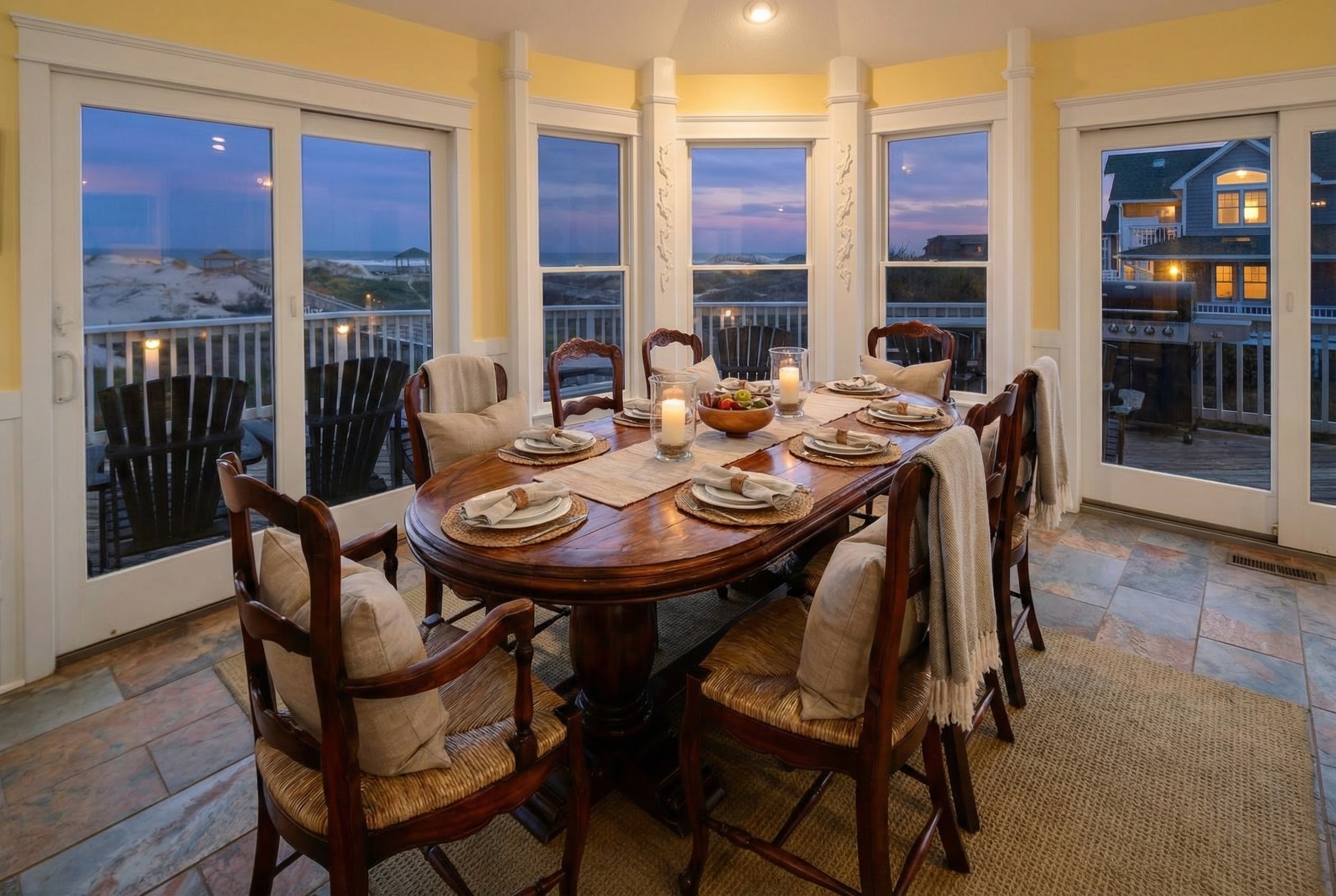 The Fitzgerald — Dining Area
