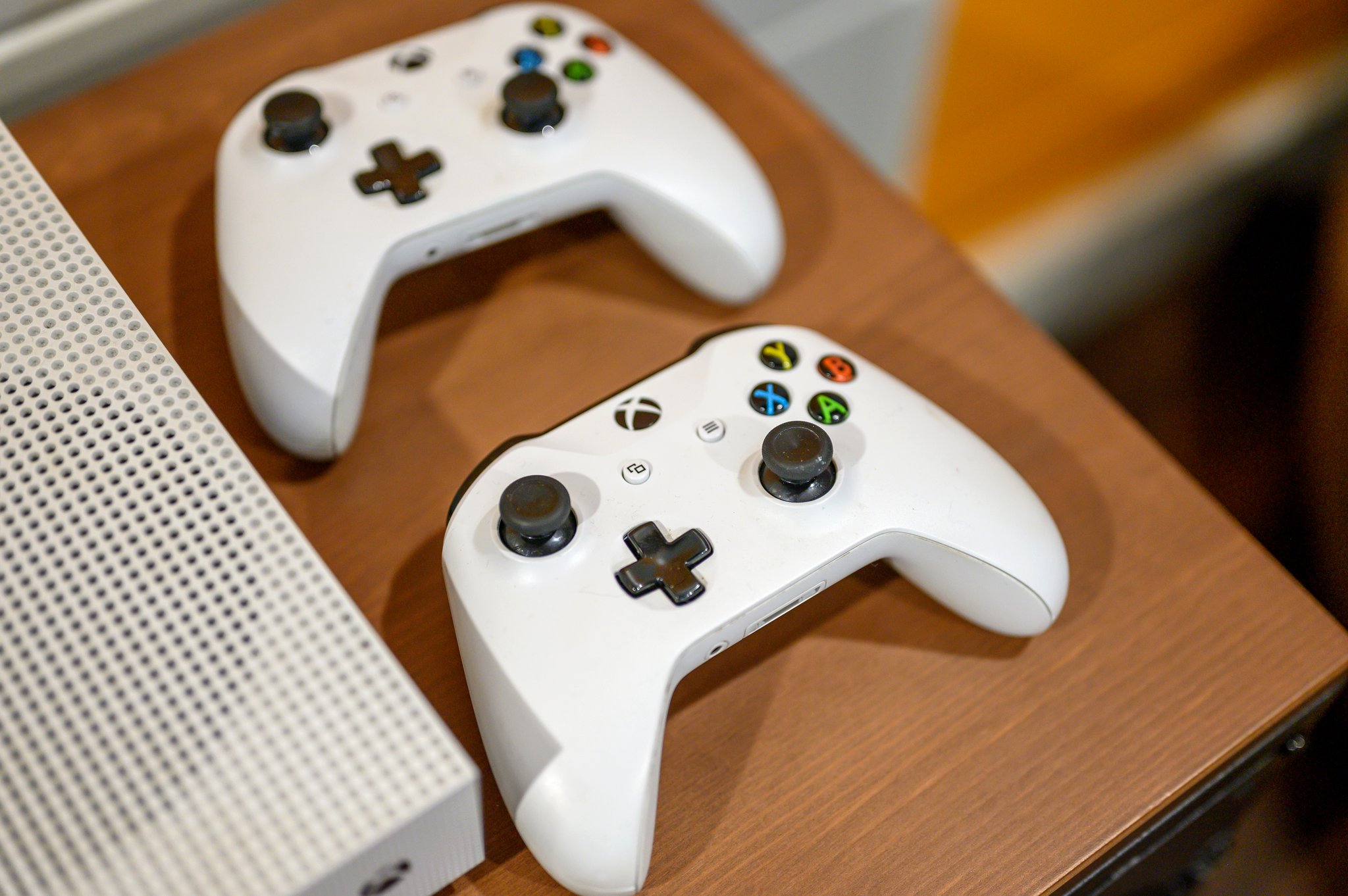 Grab a controller and challenge a friend/family member for some Xbox fun! Play your favorite Xbox games using your Xbox Live account. We do not supply games.