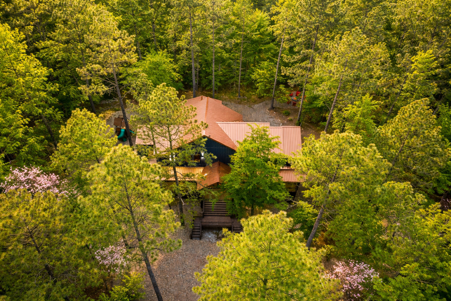 A private woodland retreat